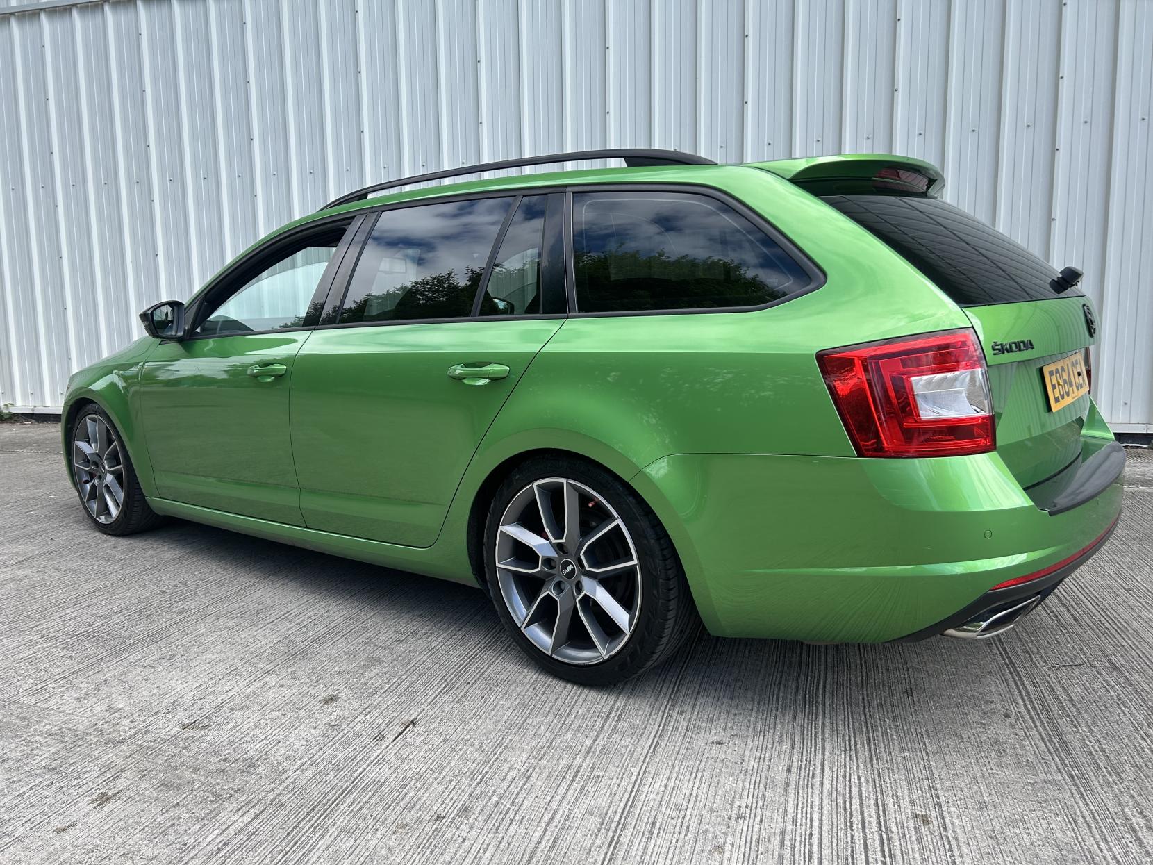 Skoda Octavia 2.0 TDI vRS Estate 5dr Diesel DSG Euro 5 (s/s) (184 ps)