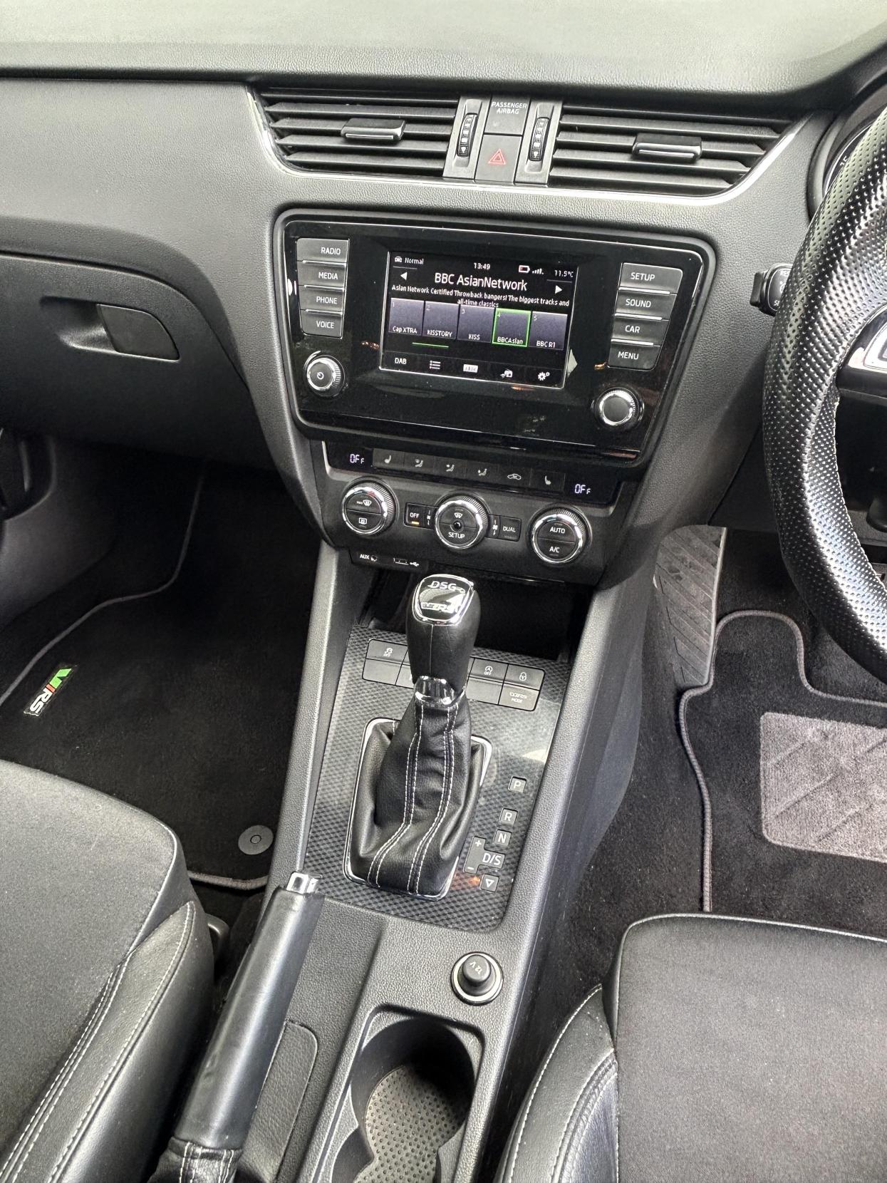 Skoda Octavia 2.0 TDI vRS Estate 5dr Diesel DSG Euro 5 (s/s) (184 ps)