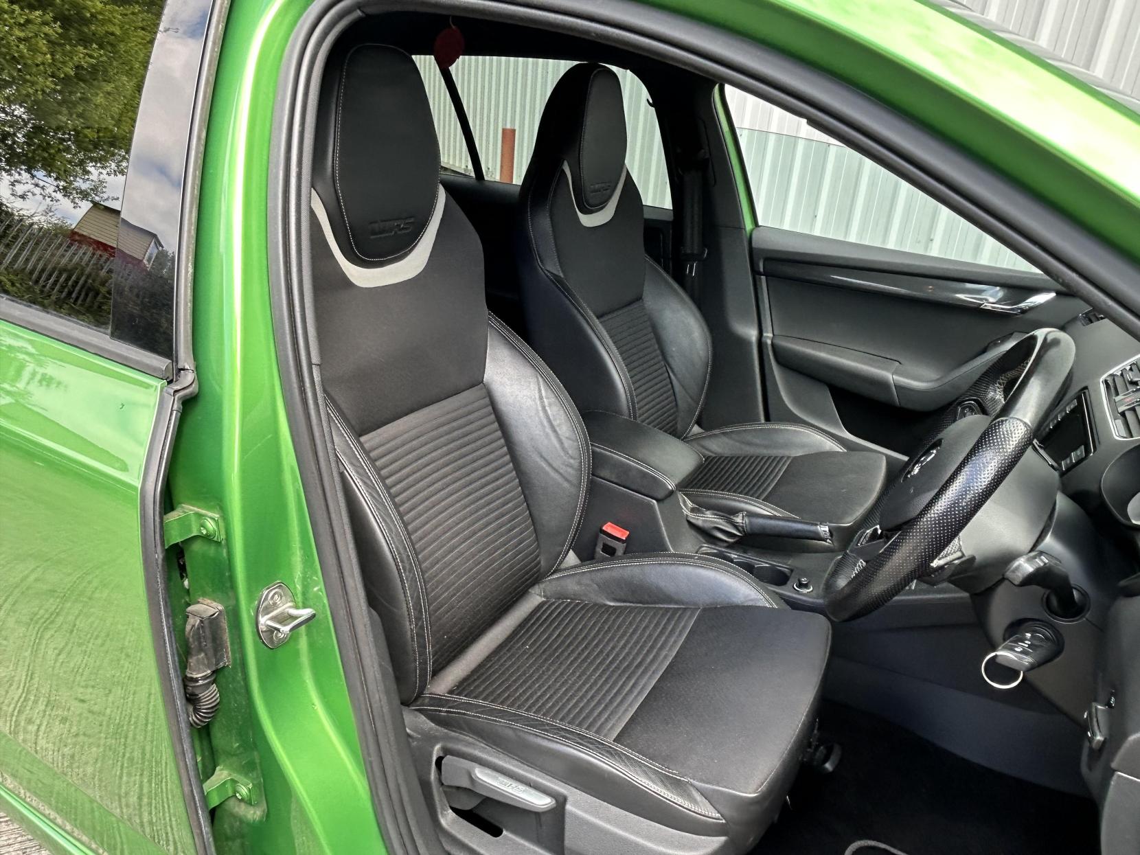 Skoda Octavia 2.0 TDI vRS Estate 5dr Diesel DSG Euro 5 (s/s) (184 ps)