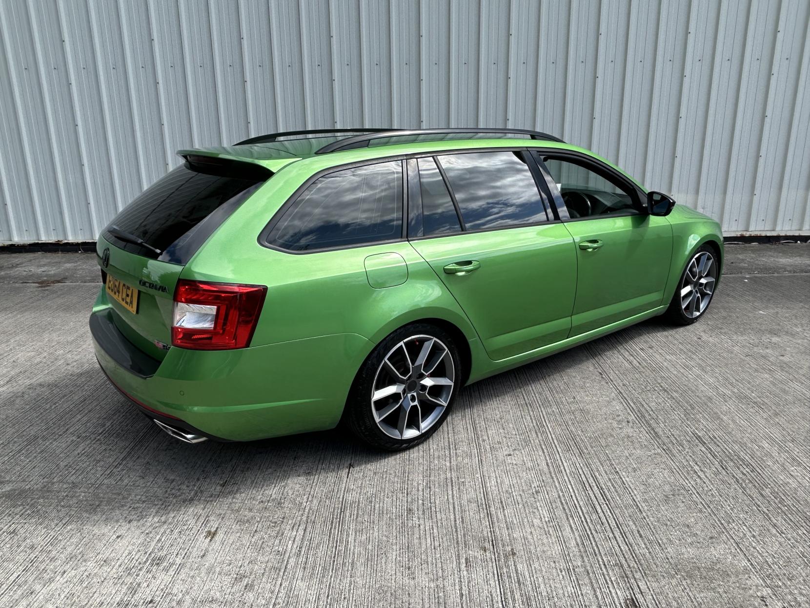 Skoda Octavia 2.0 TDI vRS Estate 5dr Diesel DSG Euro 5 (s/s) (184 ps)