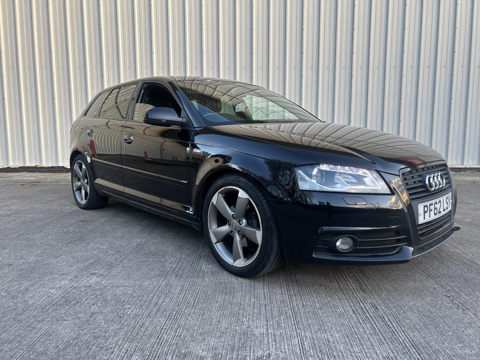 Audi A3 2.0 TDI Black Edition Sportback 5dr Diesel Manual Euro 5 (s/s) (140 ps)