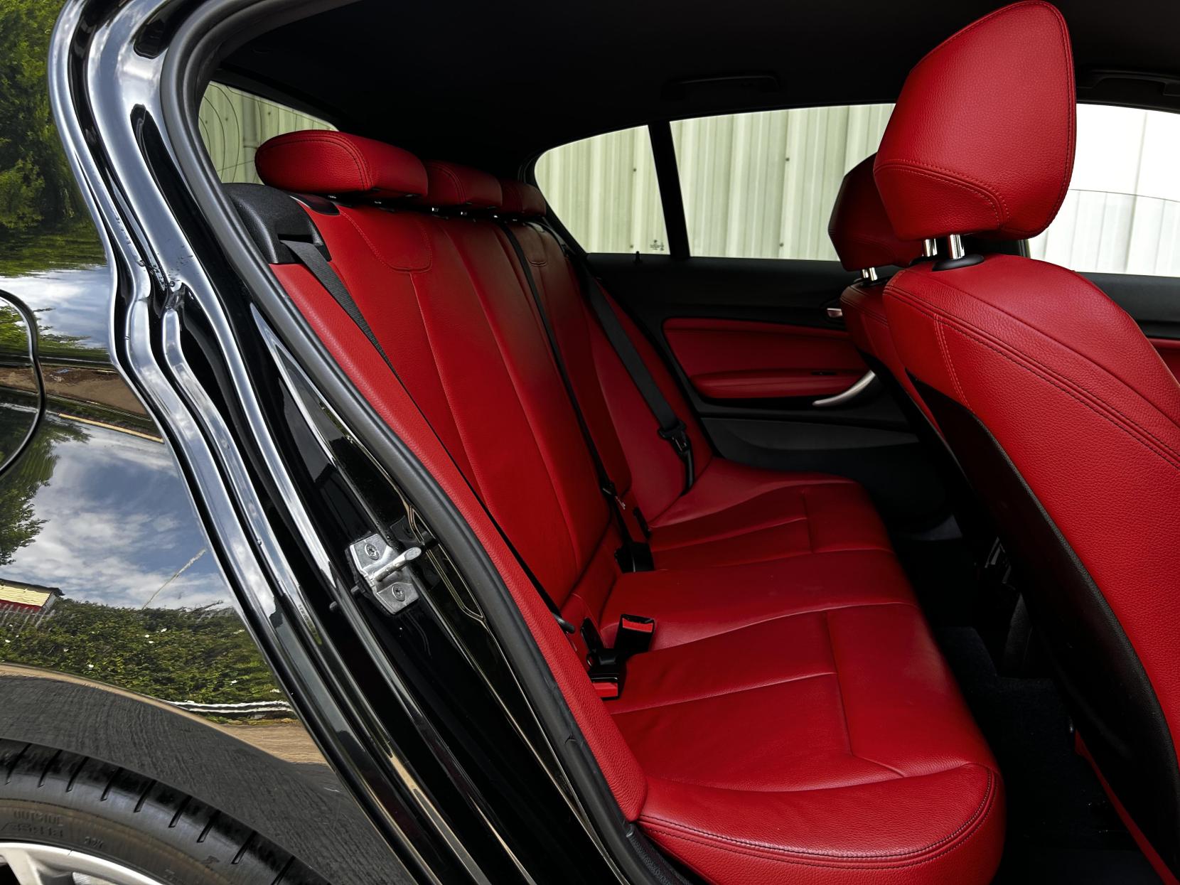 BMW 1 Series 3.0 M Sport Hatchback (2011 - 2015)