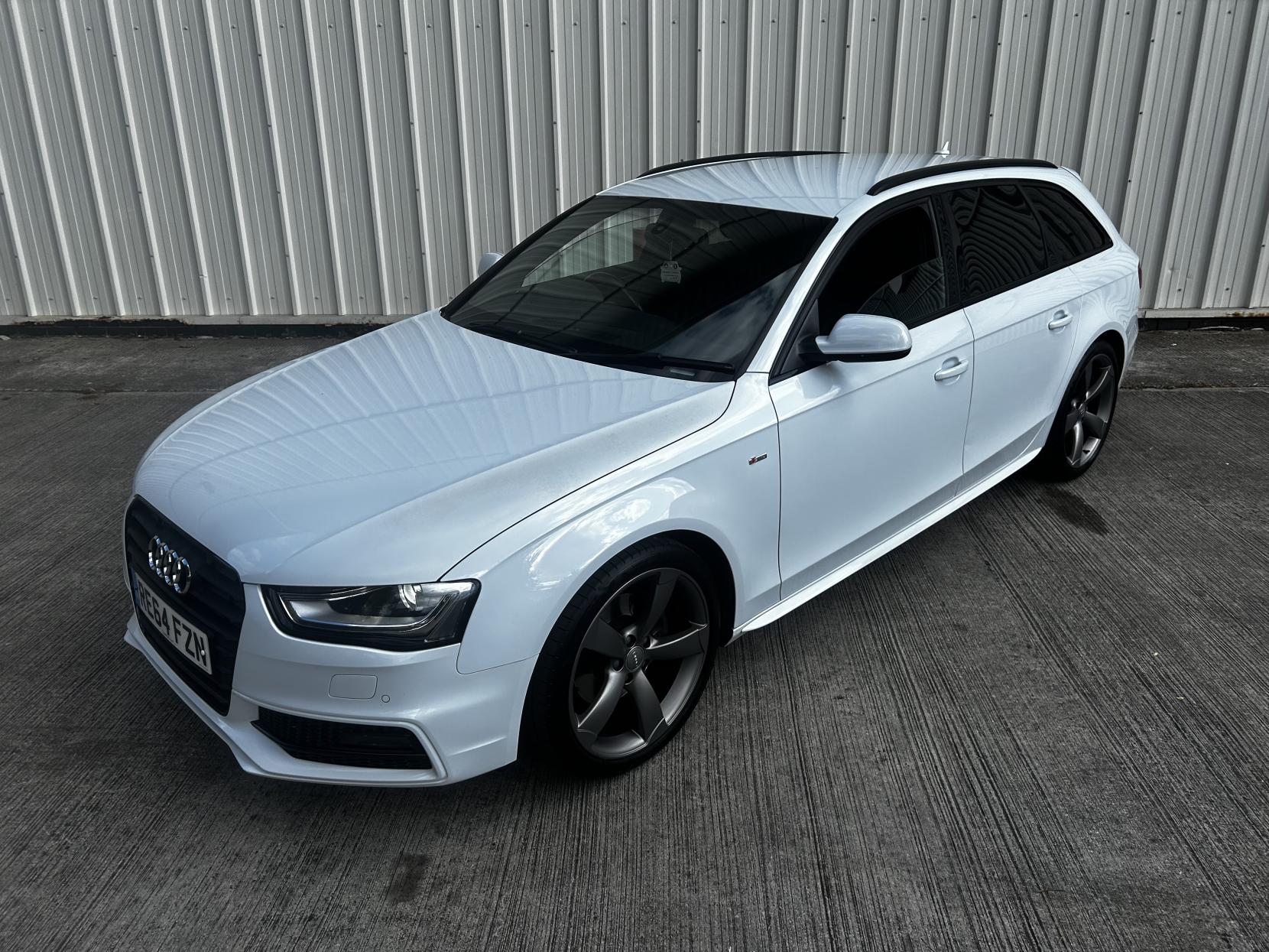 Audi A4 Avant 2.0 TDI Black Edition Estate 5dr Diesel Multitronic Euro 5 (s/s) (150 ps)