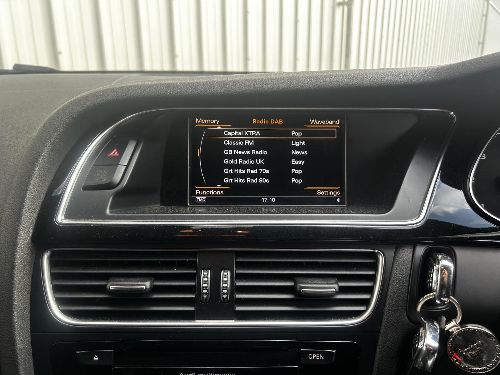 Audi A4 Avant 2.0 TDI Black Edition Estate 5dr Diesel Multitronic Euro 5 (s/s) (150 ps)