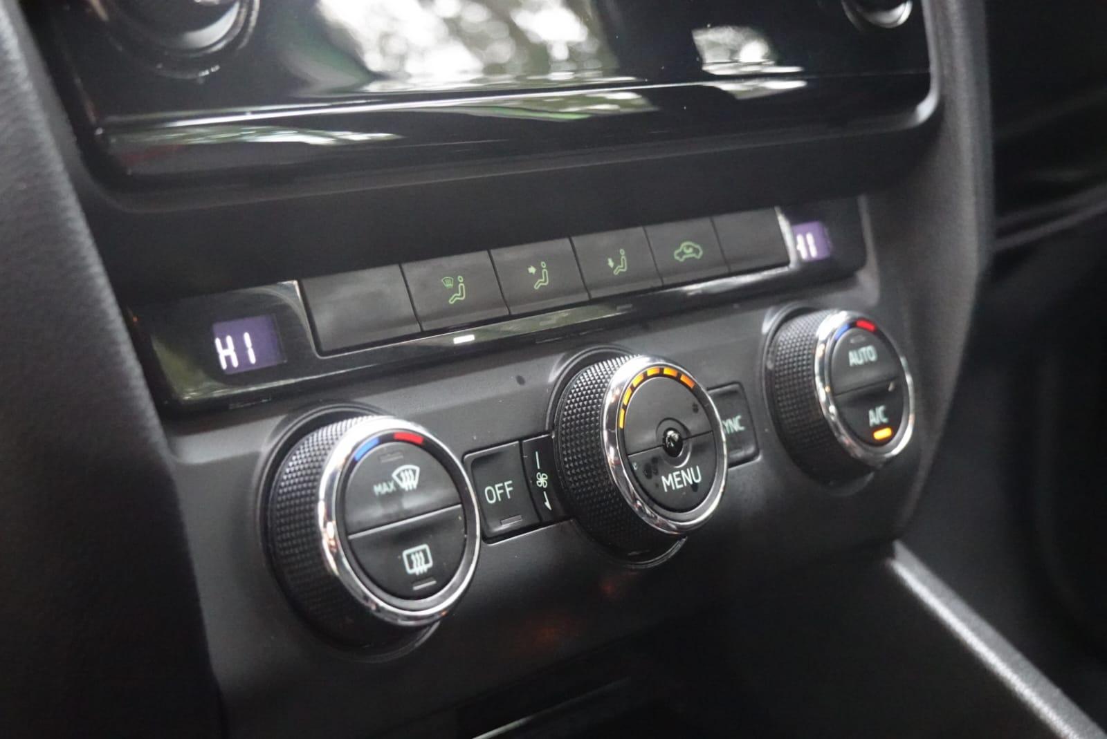 Skoda Octavia 2.0 TDI vRS Estate 5dr Diesel Manual Euro 6 (s/s) (184 ps)