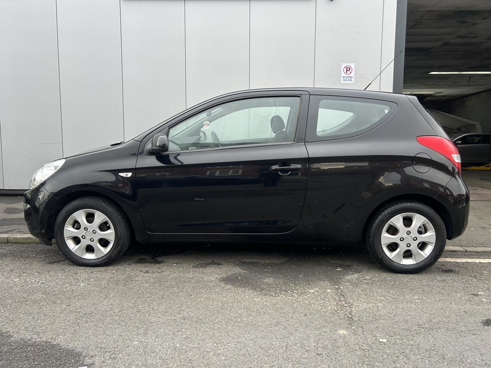 Hyundai i20 1.2 Comfort Hatchback 3dr Petrol Manual Euro 4 (77 bhp)