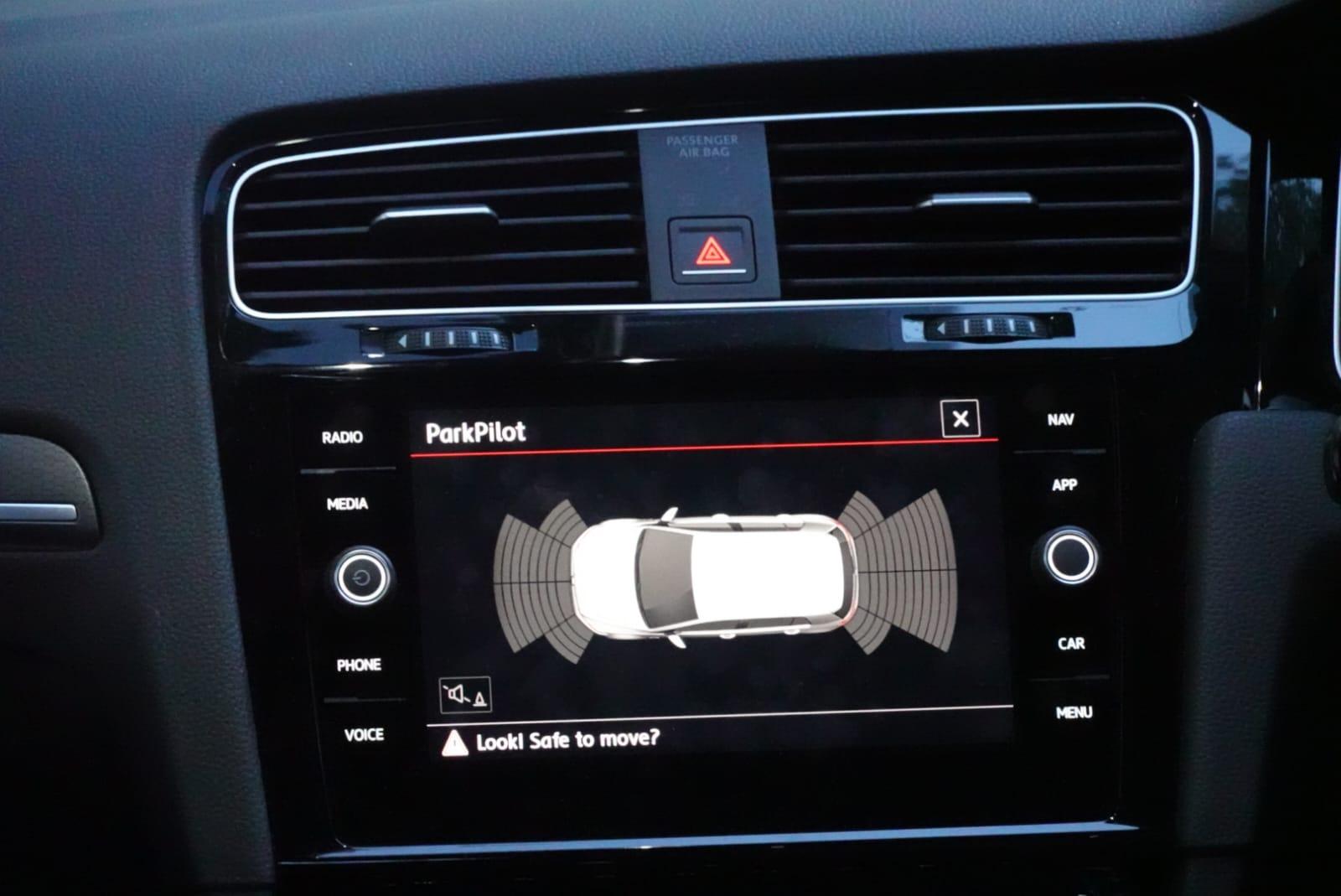 Volkswagen Golf 2.0 TSI BlueMotion Tech GTI Hatchback 5dr Petrol DSG Euro 6 (s/s) (230 ps)