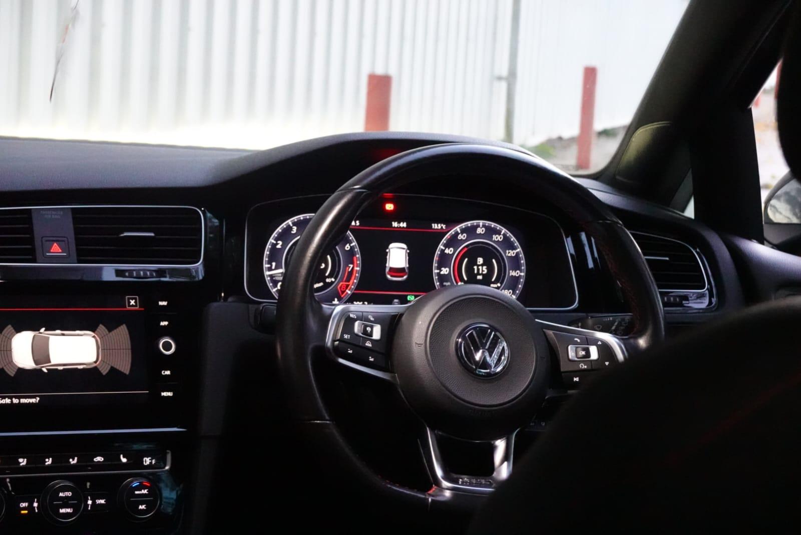 Volkswagen Golf 2.0 TSI BlueMotion Tech GTI Hatchback 5dr Petrol DSG Euro 6 (s/s) (230 ps)