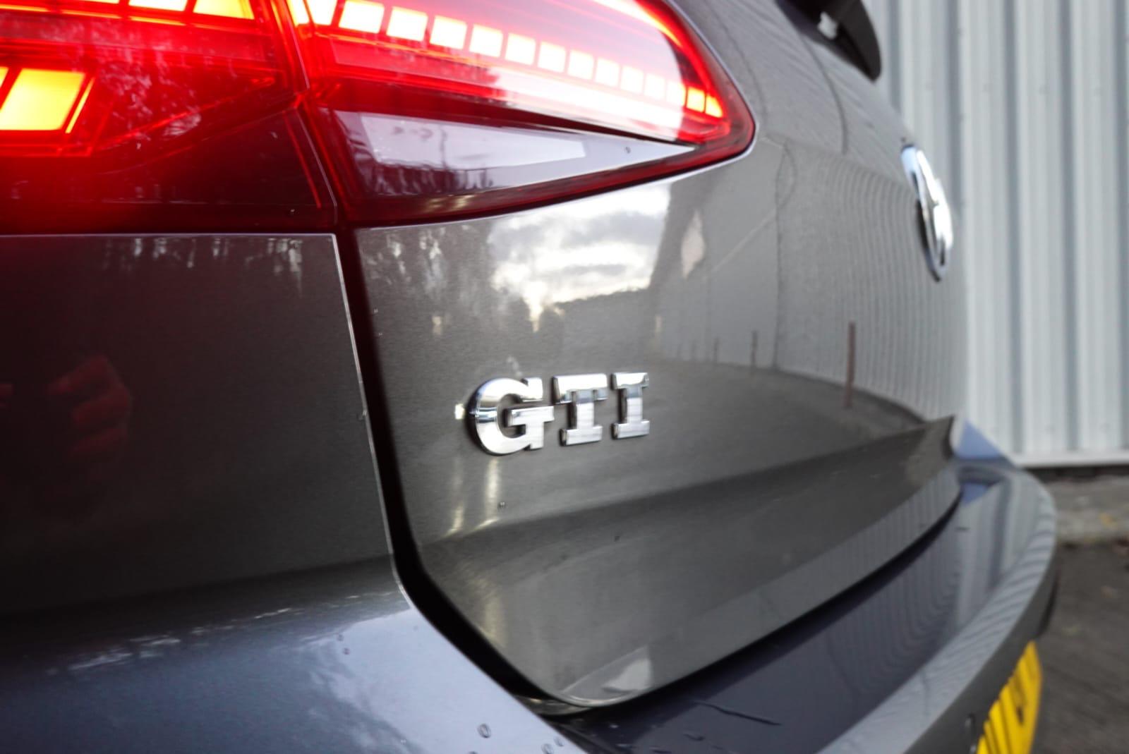 Volkswagen Golf 2.0 TSI BlueMotion Tech GTI Hatchback 5dr Petrol DSG Euro 6 (s/s) (230 ps)