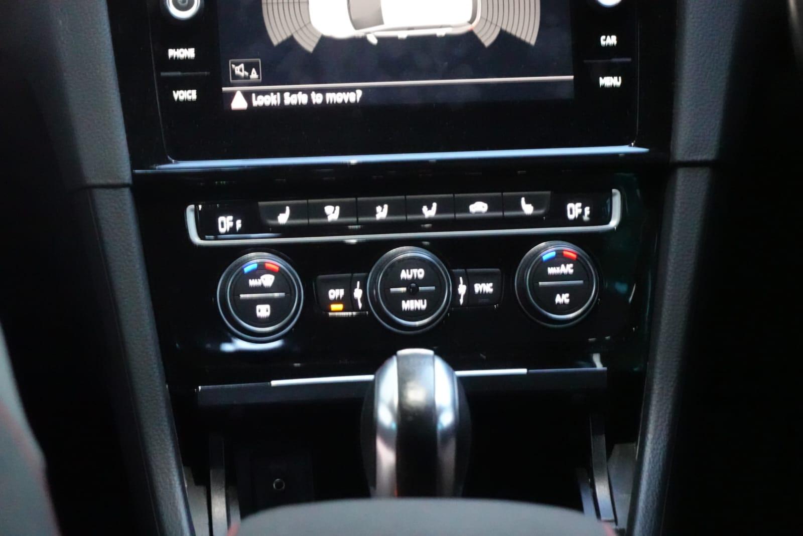 Volkswagen Golf 2.0 TSI BlueMotion Tech GTI Hatchback 5dr Petrol DSG Euro 6 (s/s) (230 ps)