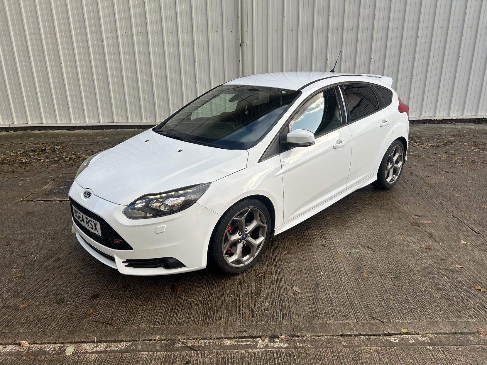 Ford Focus 2.0T EcoBoost ST-3 Hatchback 5dr Petrol Manual Euro 5 (s/s) (250 ps)