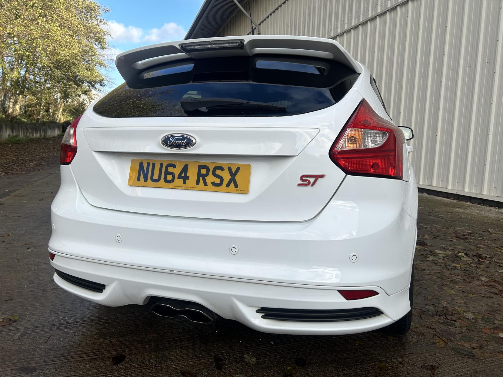 Ford Focus 2.0T EcoBoost ST-3 Hatchback 5dr Petrol Manual Euro 5 (s/s) (250 ps)