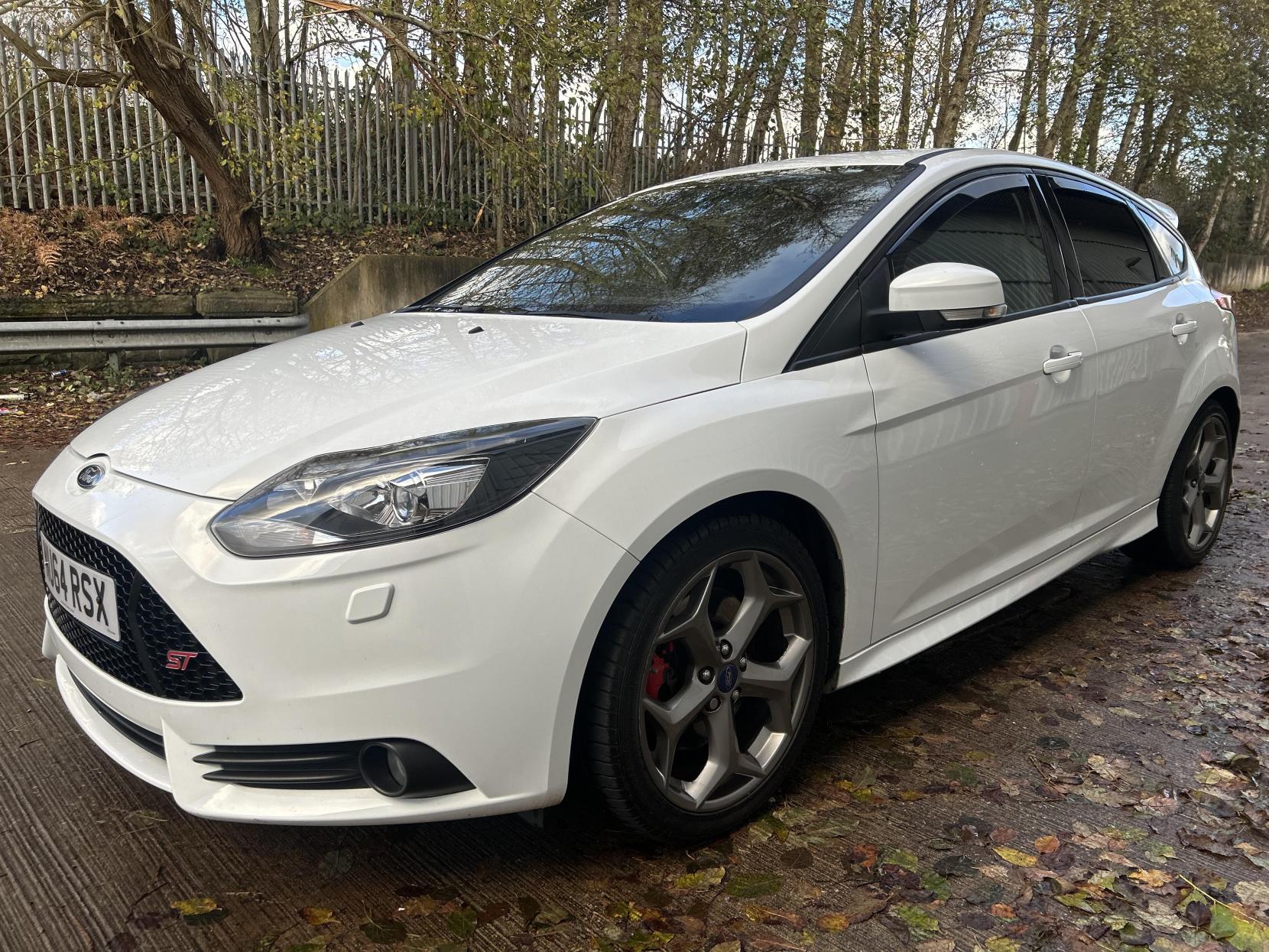 Ford Focus 2.0T EcoBoost ST-3 Hatchback 5dr Petrol Manual Euro 5 (s/s) (250 ps)