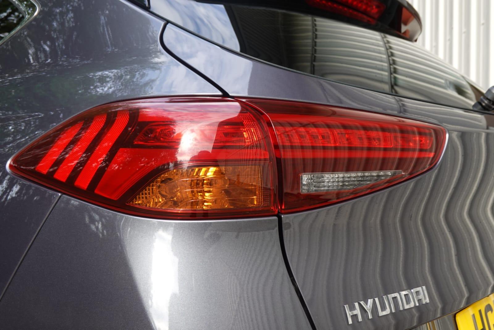 Hyundai TUCSON 1.6 CRDi Premium SUV 5dr Diesel Manual Euro 6 (s/s) (115 ps)