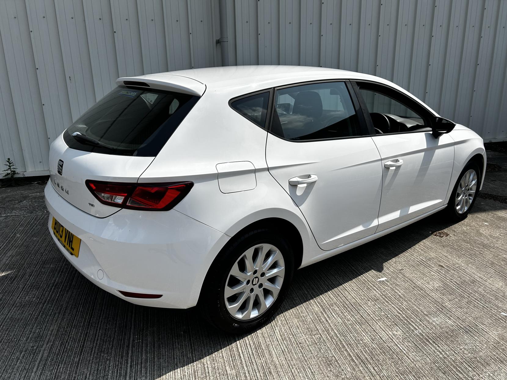 SEAT Leon 1.2 TSI SE Hatchback 5dr Petrol DSG Euro 5 (s/s) (105 ps)