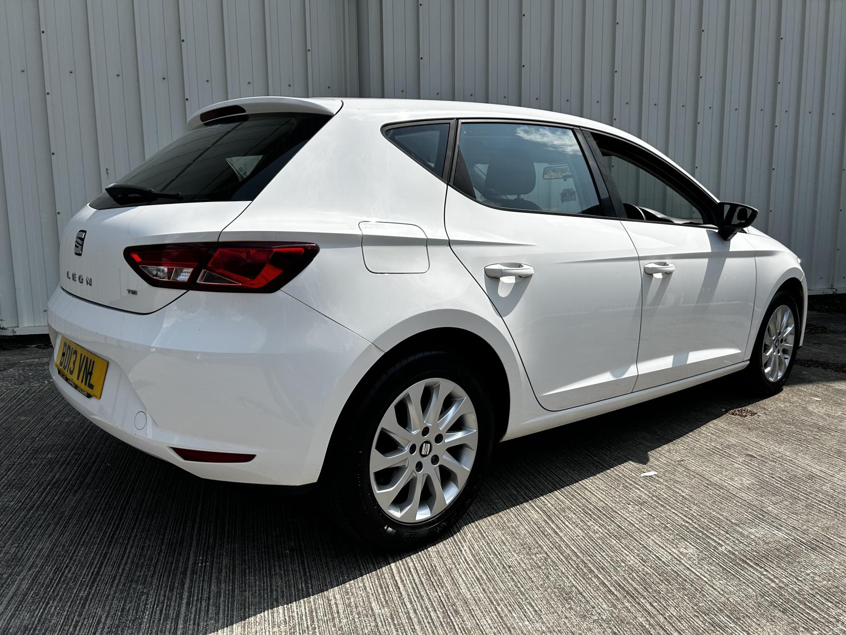 SEAT Leon 1.2 TSI SE Hatchback 5dr Petrol DSG Euro 5 (s/s) (105 ps)