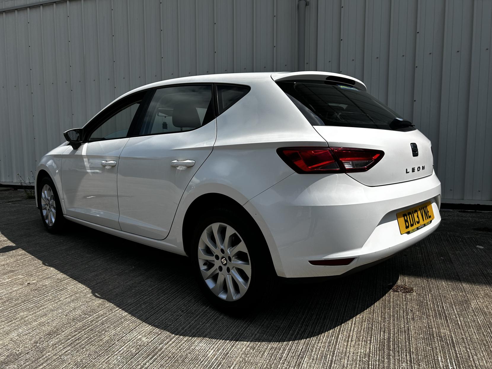 SEAT Leon 1.2 TSI SE Hatchback 5dr Petrol DSG Euro 5 (s/s) (105 ps)