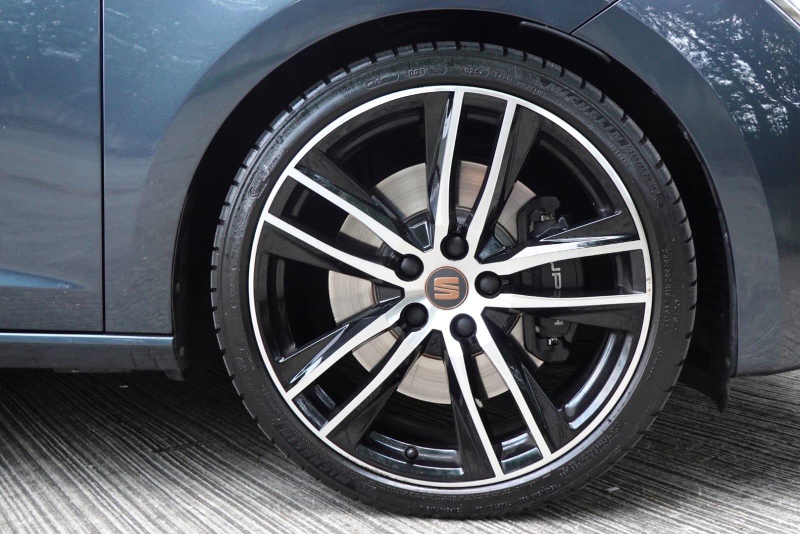 SEAT Leon 2.0 TSI Cupra 290 Lux Hatchback 5dr Petrol DSG Euro 6 (s/s) (290 ps)