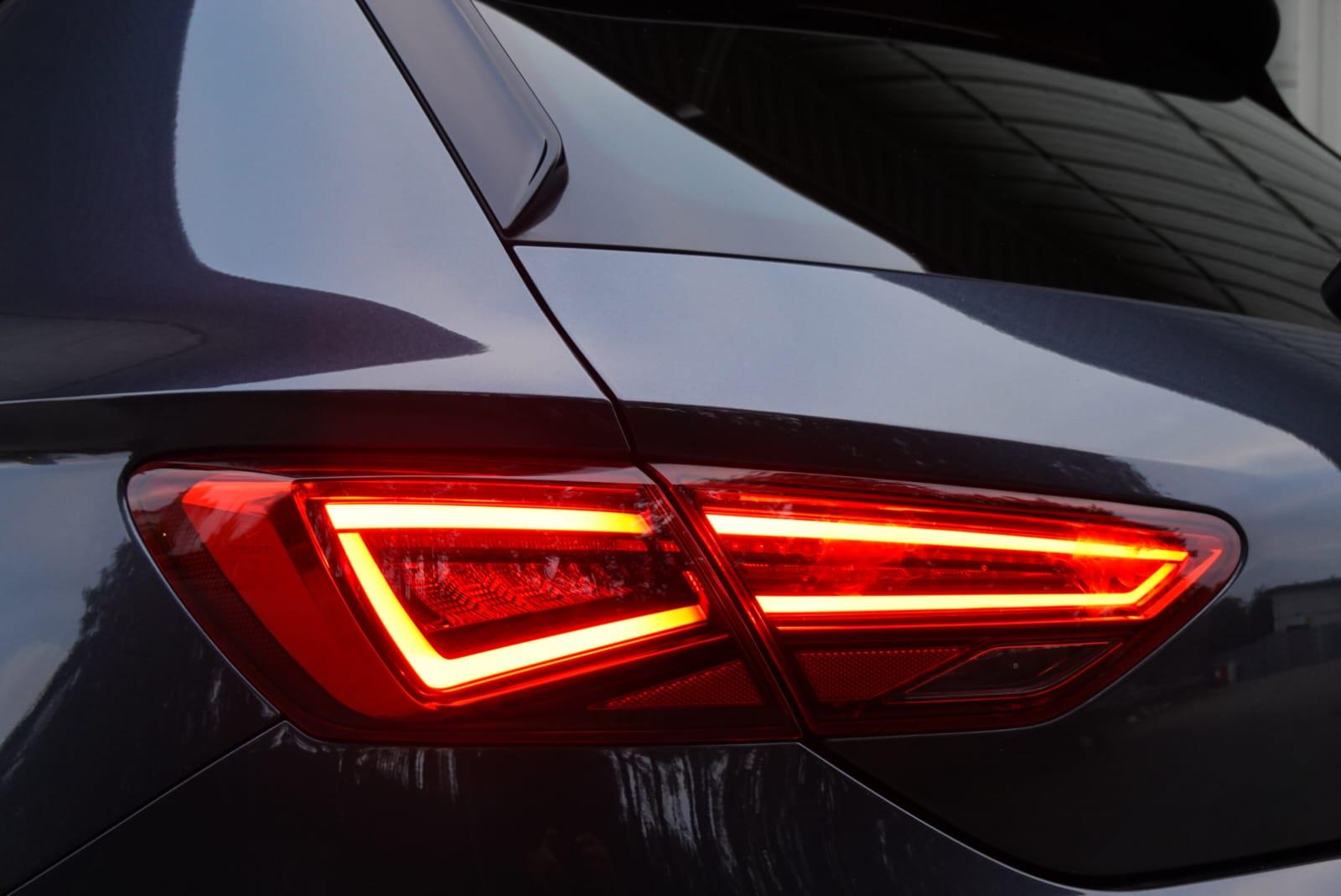 SEAT Leon 2.0 TSI Cupra 290 Lux Hatchback 5dr Petrol DSG Euro 6 (s/s) (290 ps)