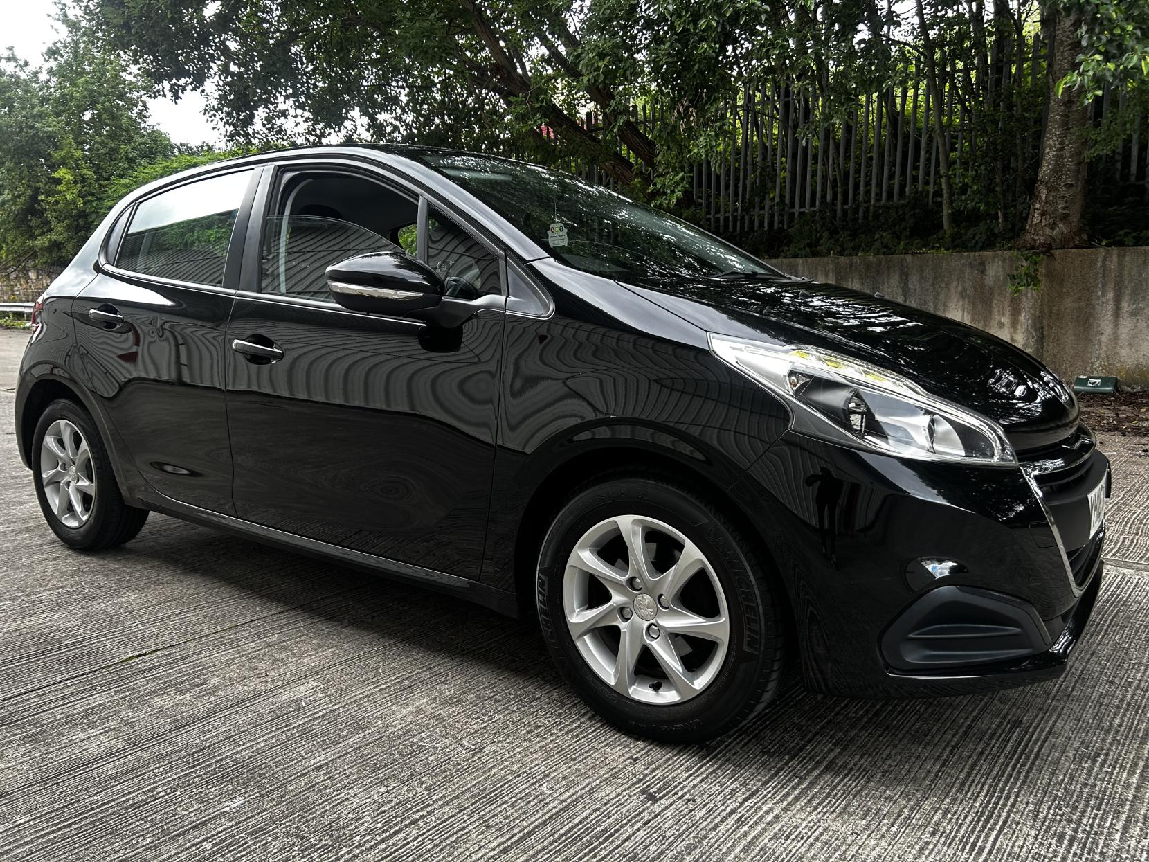 Peugeot 208 1.0 PureTech Active Hatchback 5dr Petrol Manual Euro 6 (68 ps)