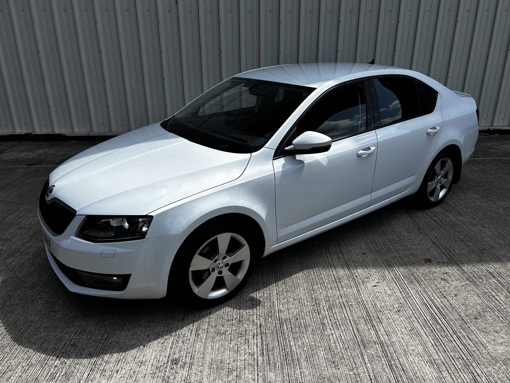 Skoda Octavia 1.6 TDI SE Sport Hatchback 5dr Diesel Manual Euro 6 (s/s) (110 ps)