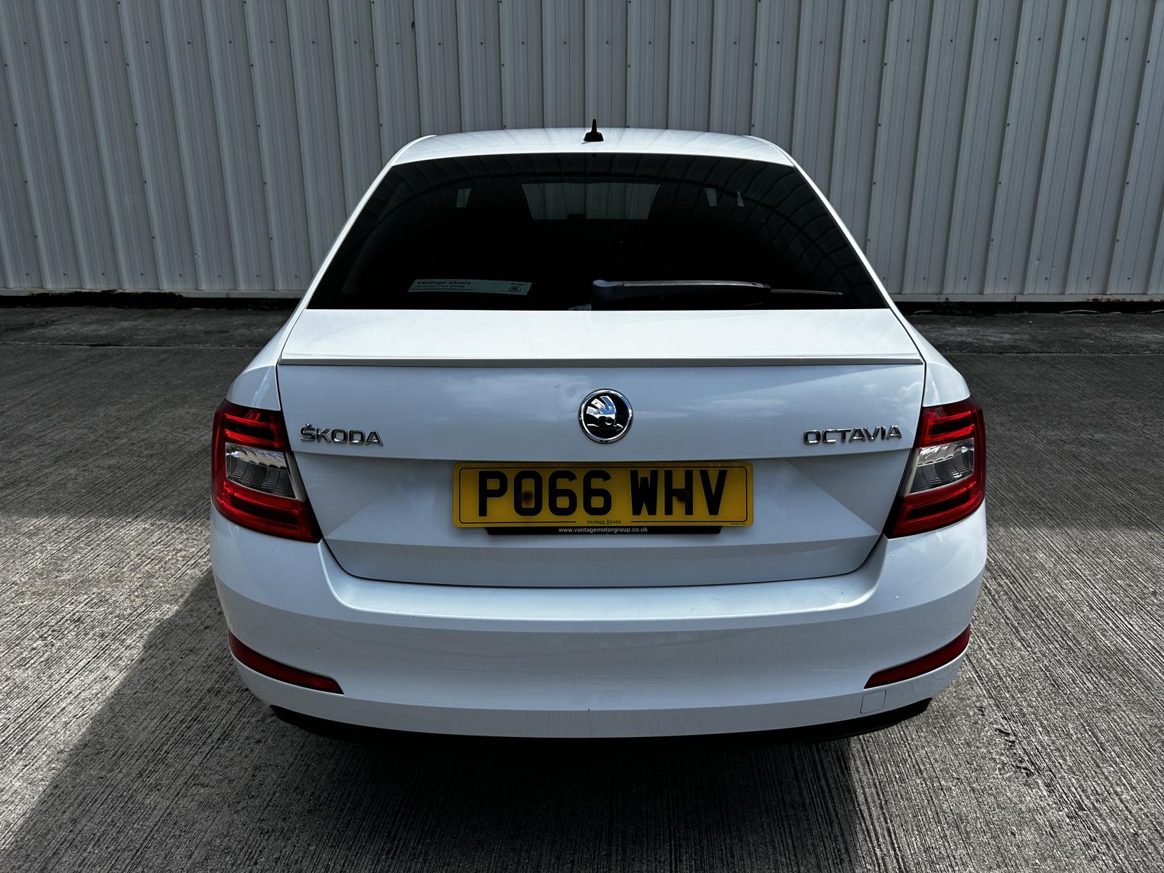 Skoda Octavia 1.6 TDI SE Sport Hatchback 5dr Diesel Manual Euro 6 (s/s) (110 ps)