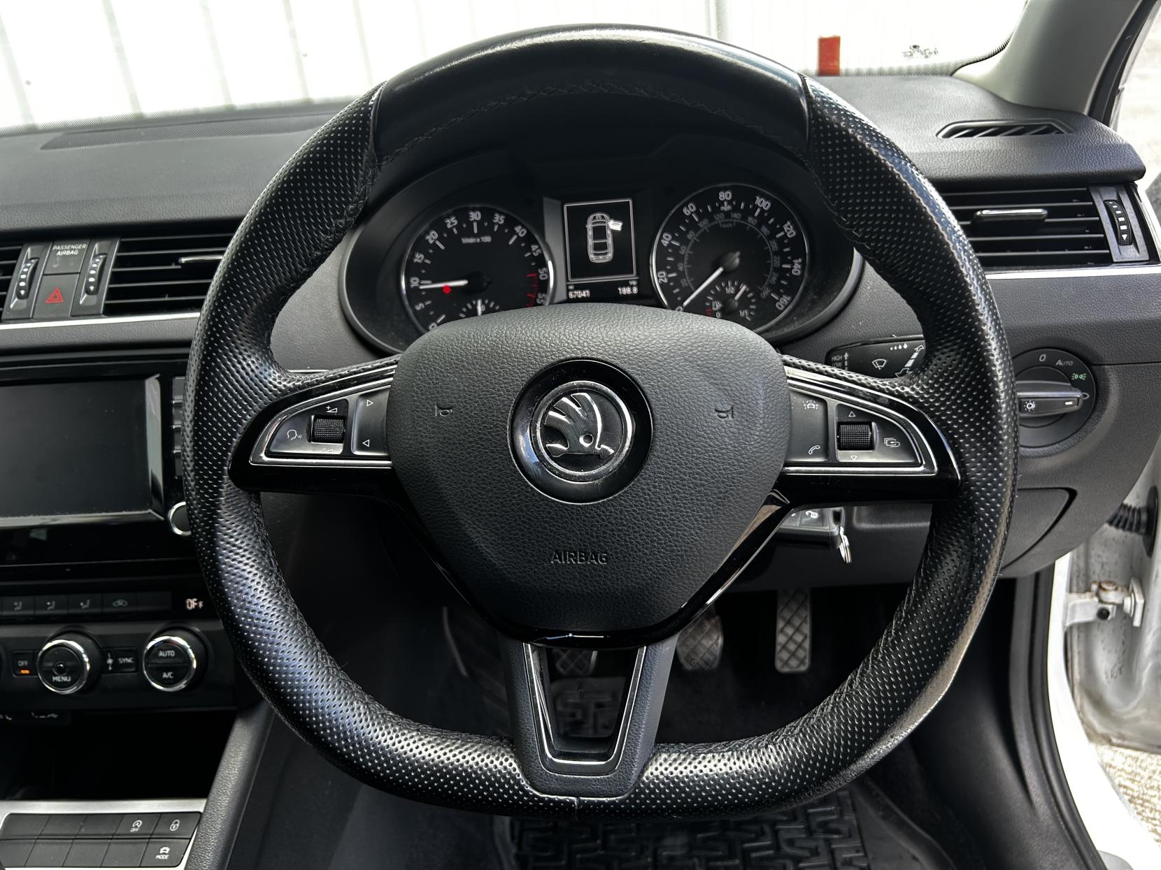 Skoda Octavia 1.6 TDI SE Sport Hatchback 5dr Diesel Manual Euro 6 (s/s) (110 ps)