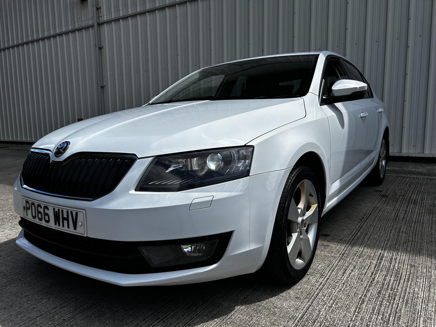 Skoda Octavia 1.6 TDI SE Sport Hatchback 5dr Diesel Manual Euro 6 (s/s) (110 ps)