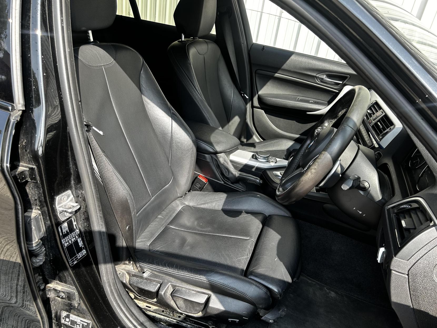 BMW 1 Series 3.0 M140i GPF Shadow Edition Hatchback 5dr Petrol Auto Euro 6 (s/s) (340 ps)