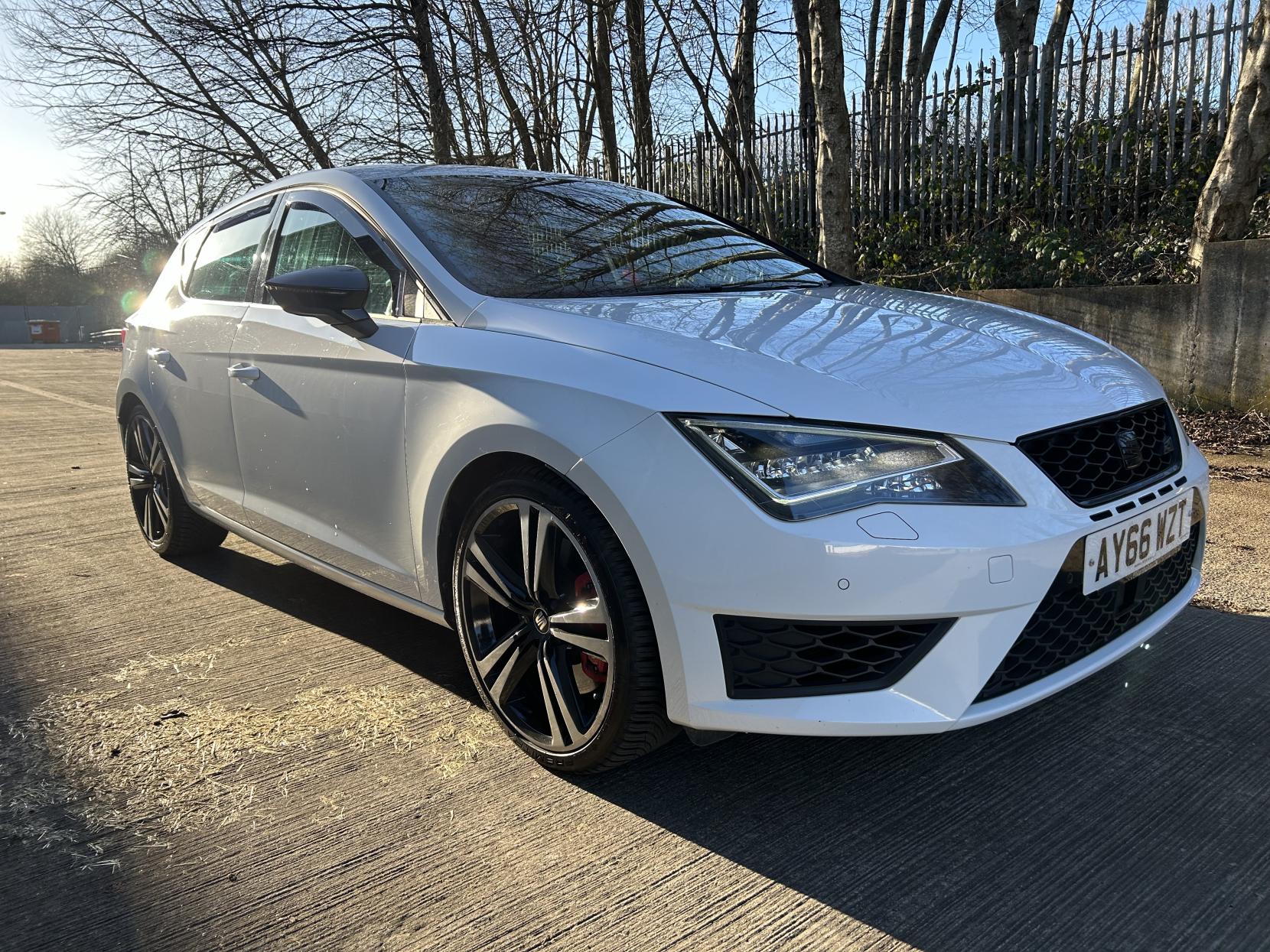 SEAT Leon 2.0 TSI Cupra 290 Hatchback 5dr Petrol Manual Euro 6 (s/s) (290 ps)