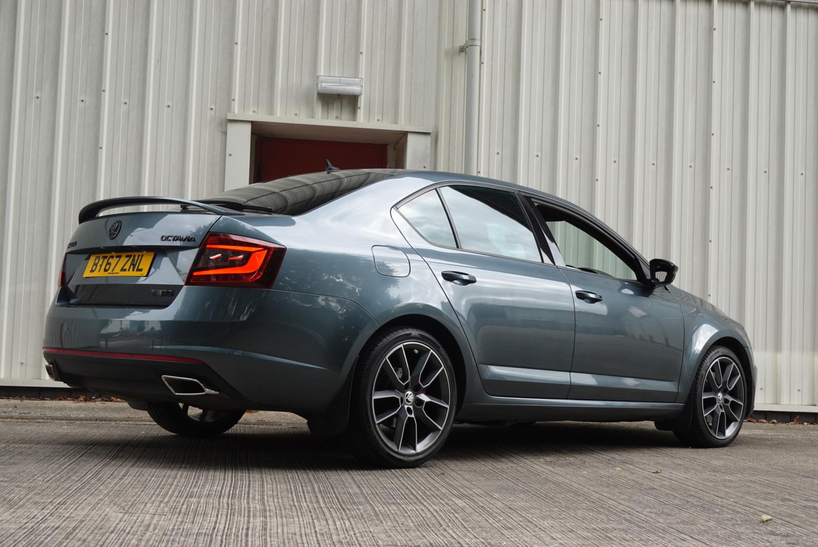 Skoda Octavia 2.0 TDI vRS Hatchback 5dr Diesel DSG Euro 6 (s/s) (184 ps)