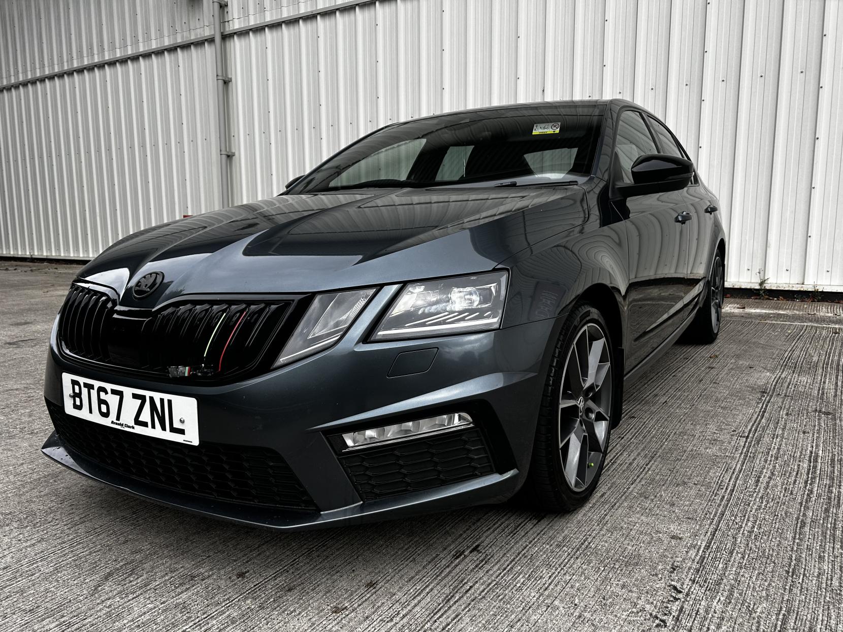 Skoda Octavia 2.0 TDI vRS Hatchback 5dr Diesel DSG Euro 6 (s/s) (184 ps)