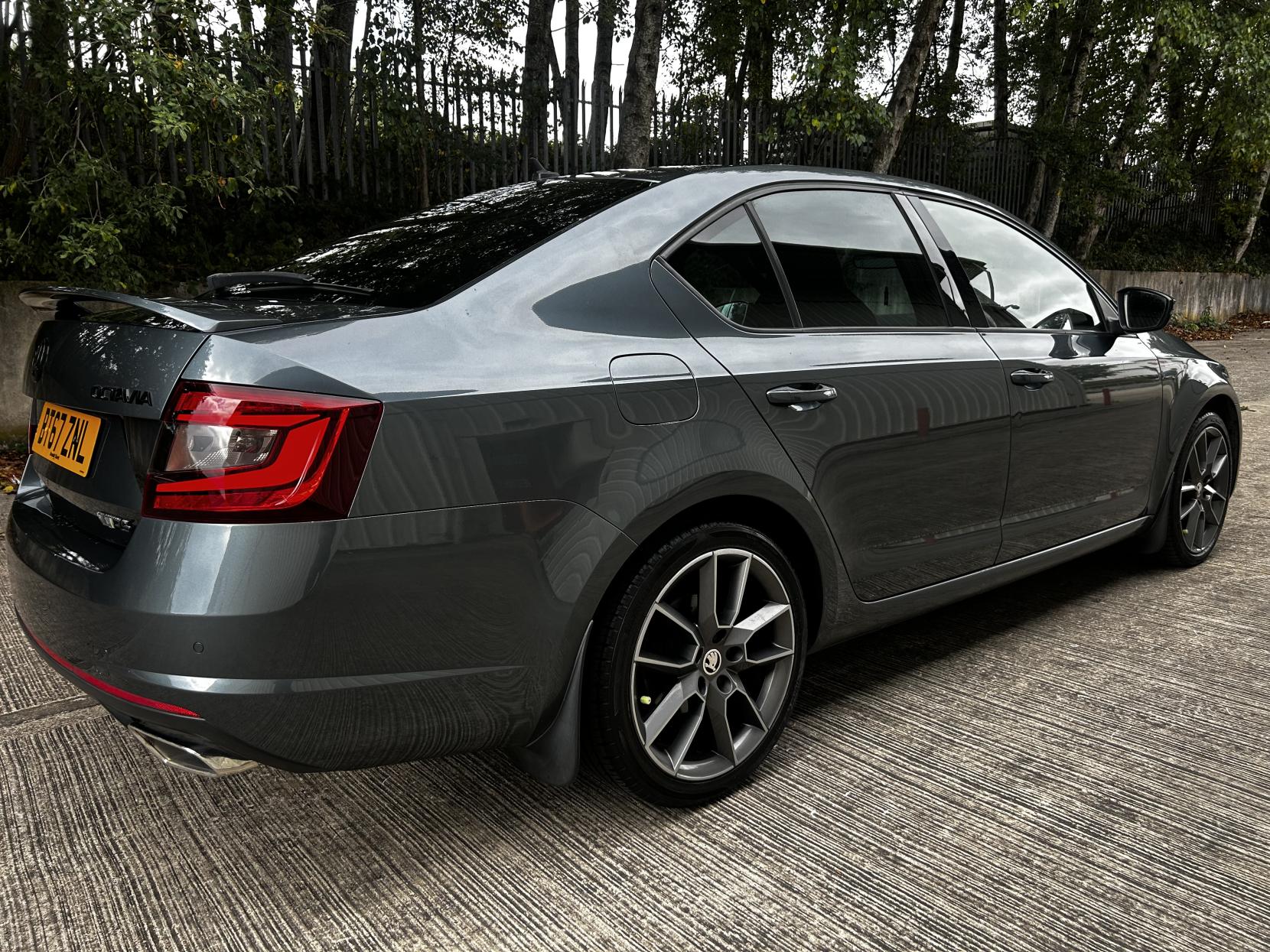 Skoda Octavia 2.0 TDI vRS Hatchback 5dr Diesel DSG Euro 6 (s/s) (184 ps)