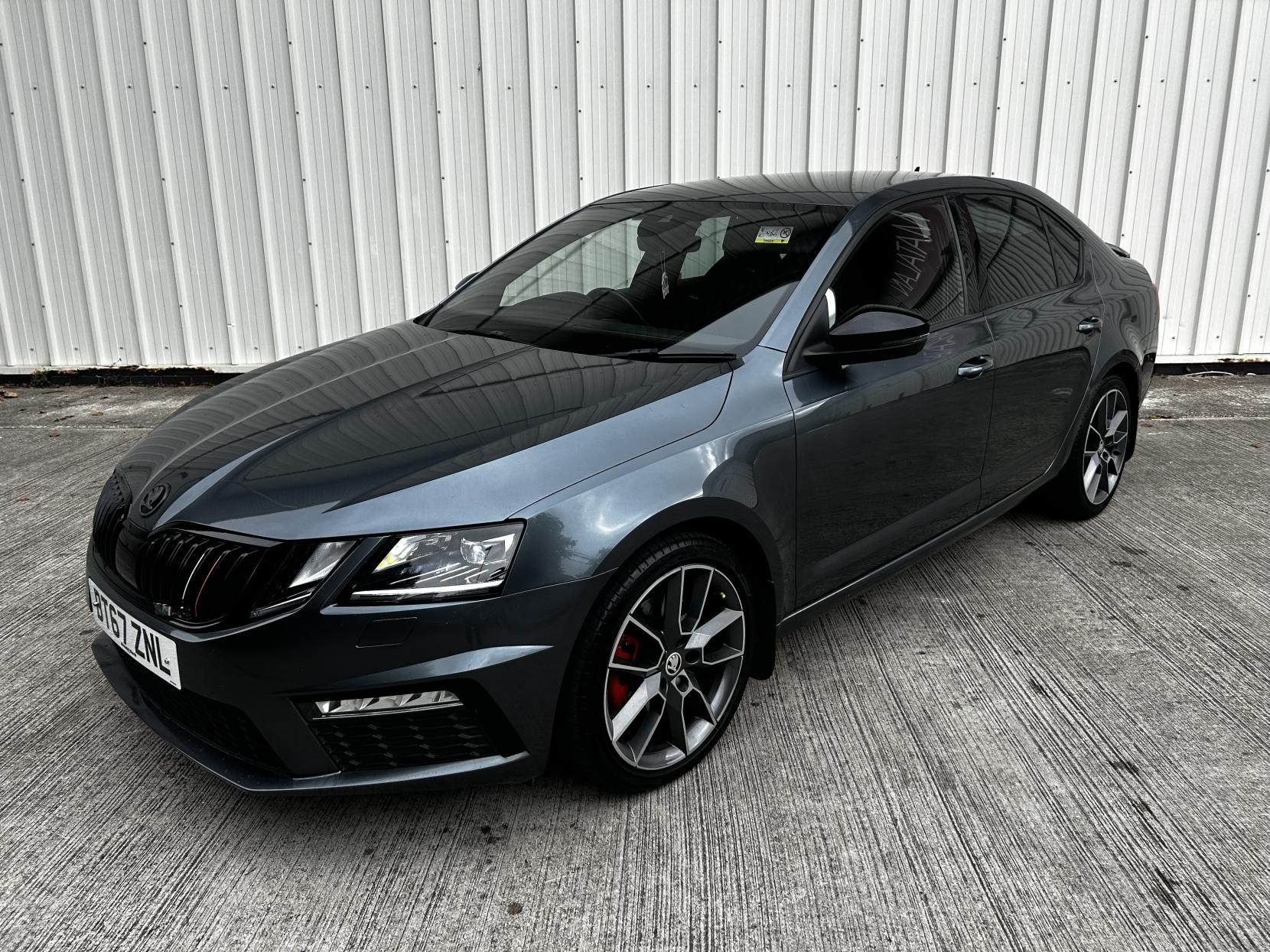 Skoda Octavia 2.0 TDI vRS Hatchback 5dr Diesel DSG Euro 6 (s/s) (184 ps)