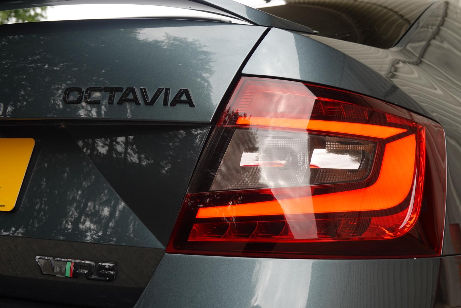 Skoda Octavia 2.0 TDI vRS Hatchback 5dr Diesel DSG Euro 6 (s/s) (184 ps)