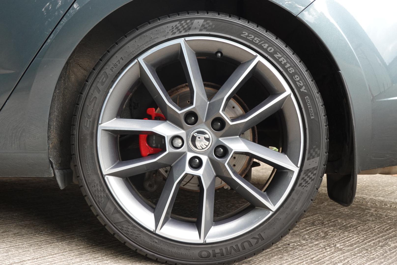 Skoda Octavia 2.0 TDI vRS Hatchback 5dr Diesel DSG Euro 6 (s/s) (184 ps)