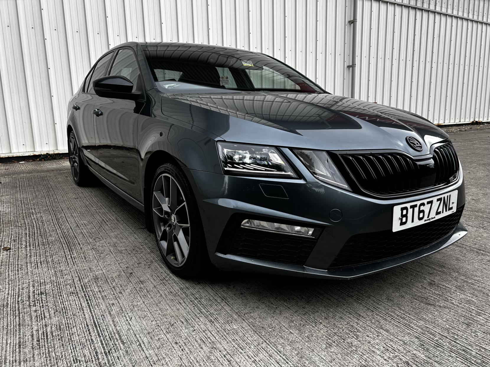 Skoda Octavia 2.0 TDI vRS Hatchback 5dr Diesel DSG Euro 6 (s/s) (184 ps)