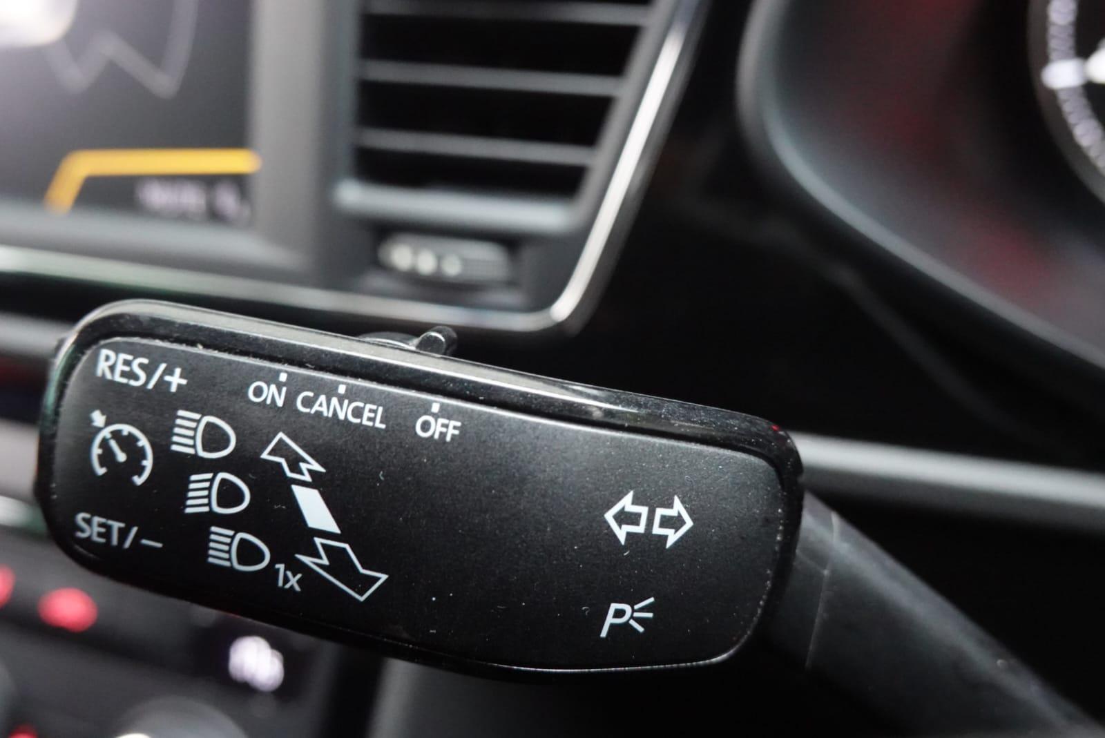 SEAT Leon 2.0 TSI Cupra 300 Hatchback 5dr Petrol Manual Euro 6 (s/s) (300 ps)