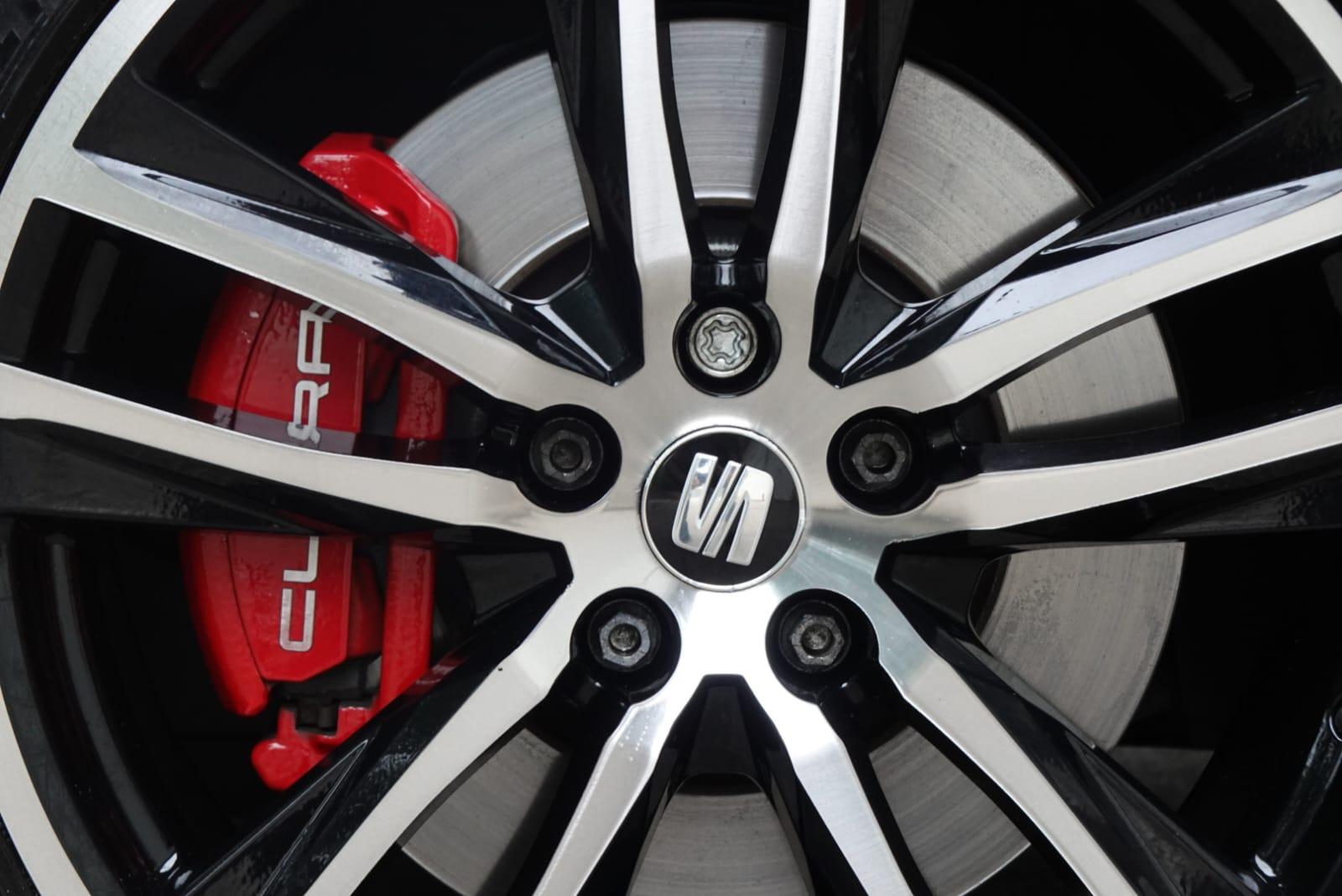 SEAT Leon 2.0 TSI Cupra 300 Hatchback 5dr Petrol Manual Euro 6 (s/s) (300 ps)