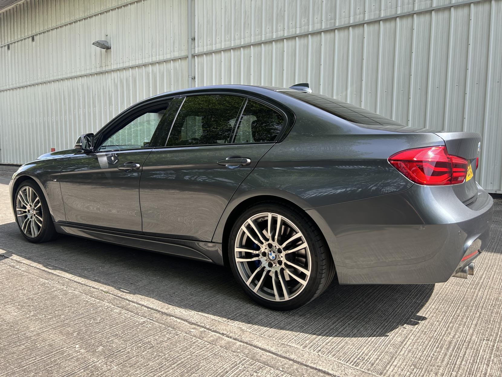 BMW 3 Series 3.0 330d M Sport Saloon 4dr Diesel Auto Euro 6 (s/s) (258 ps)
