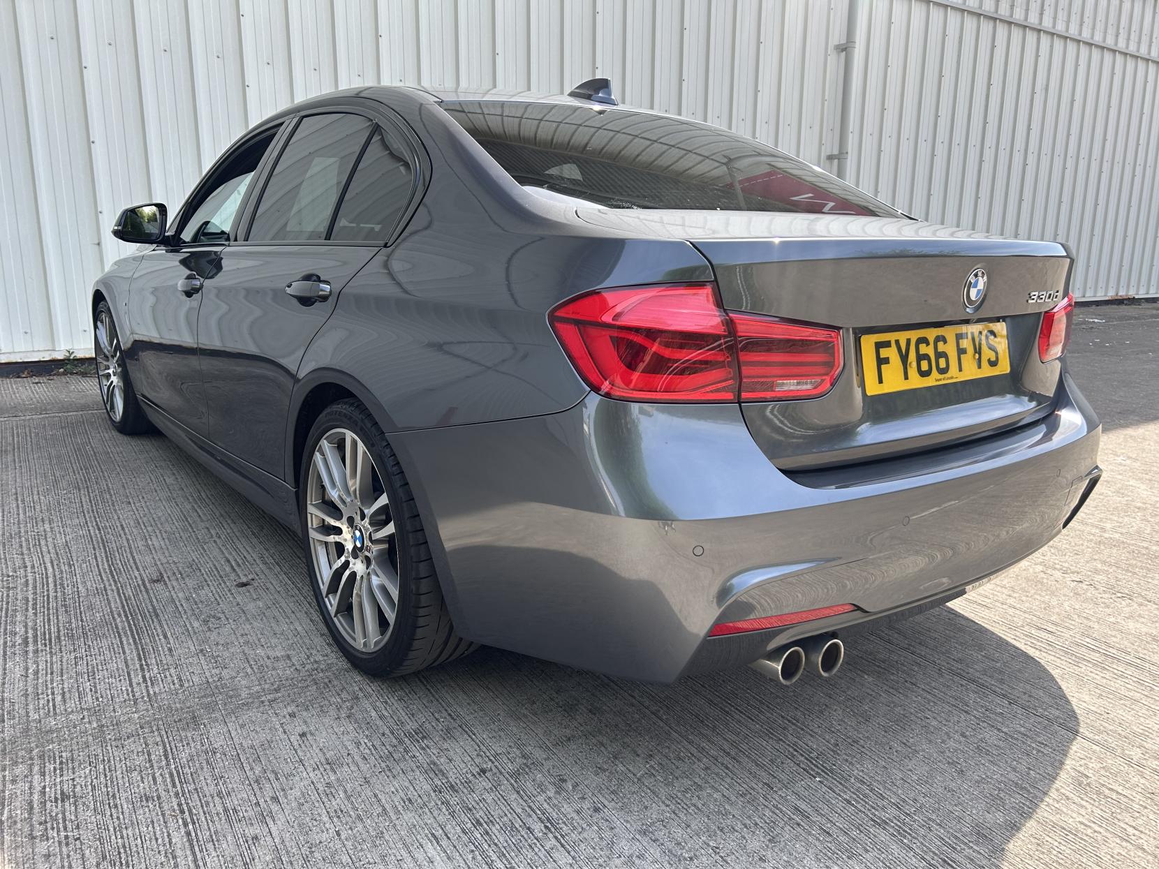 BMW 3 Series 3.0 330d M Sport Saloon 4dr Diesel Auto Euro 6 (s/s) (258 ps)