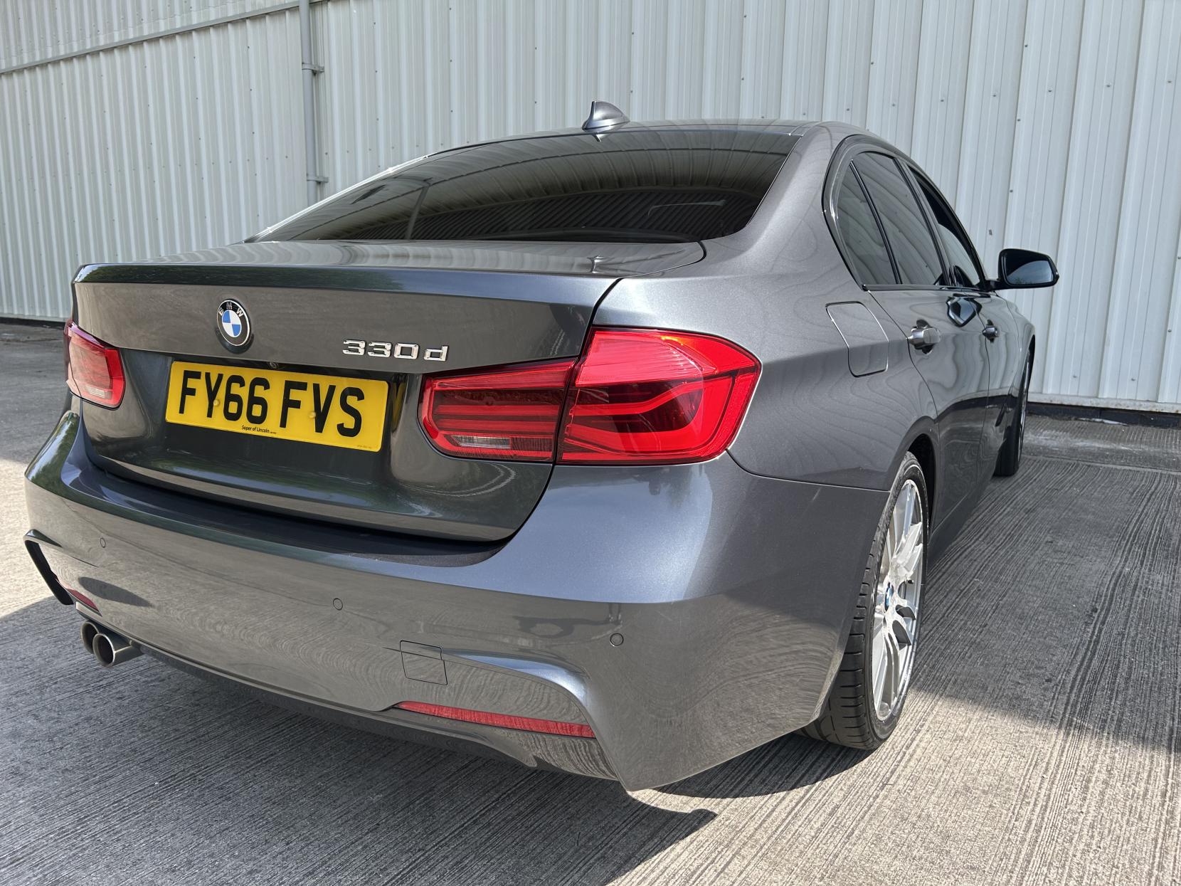 BMW 3 Series 3.0 330d M Sport Saloon 4dr Diesel Auto Euro 6 (s/s) (258 ps)