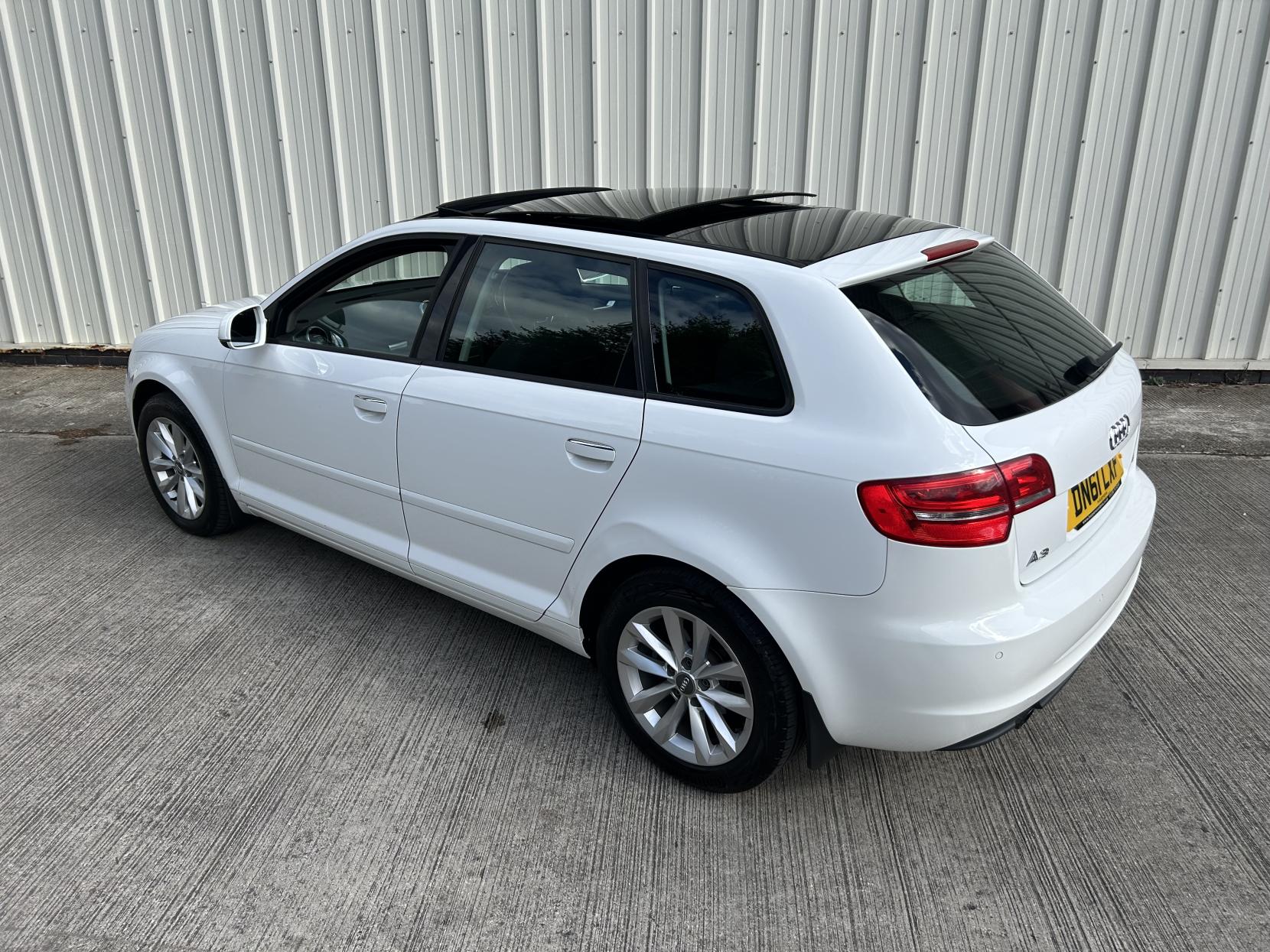 Audi A3 2.0 TDI SE Sportback 5dr Diesel S Tronic Euro 5 (s/s) (140 ps)