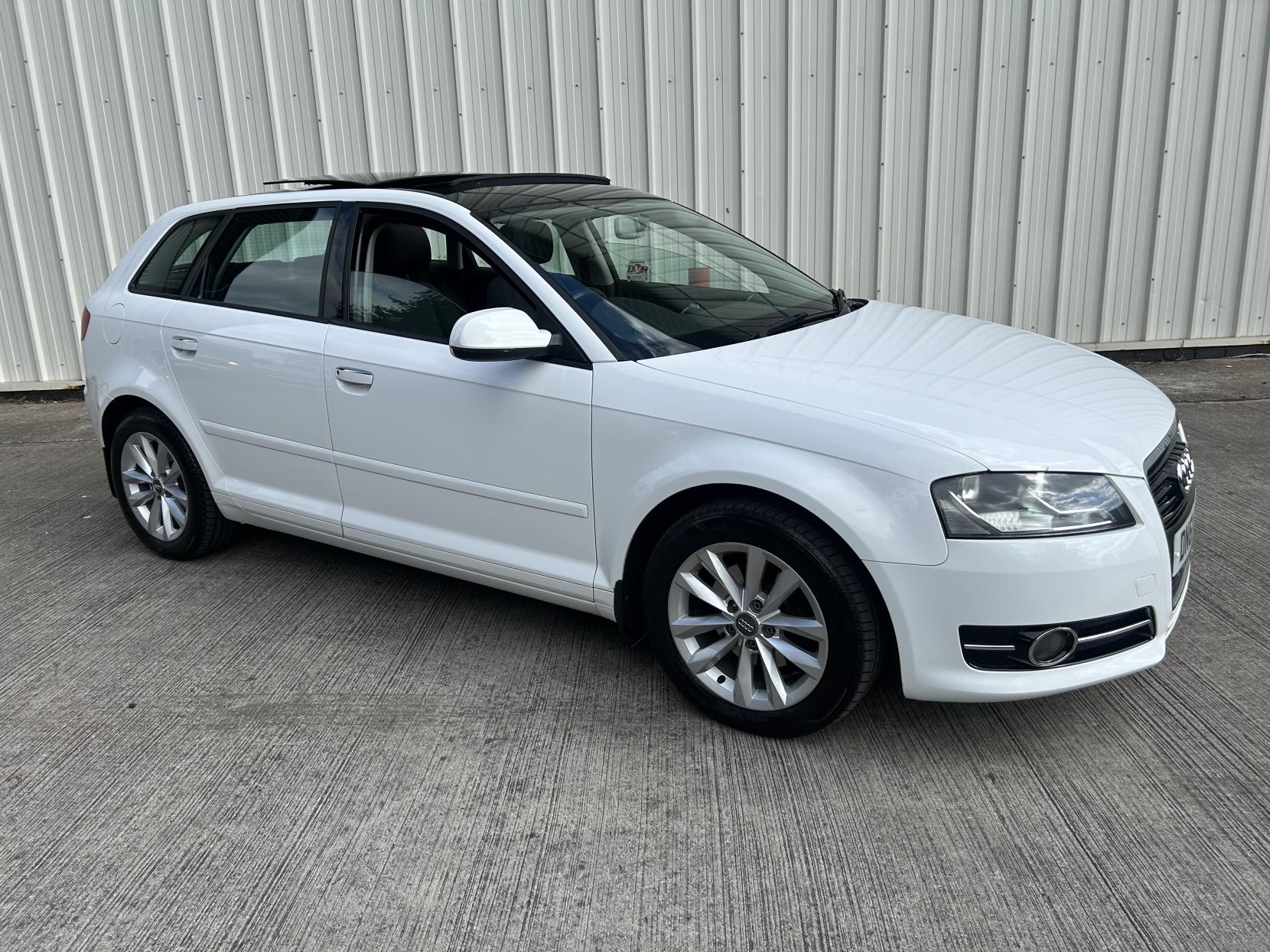 Audi A3 2.0 TDI SE Sportback 5dr Diesel S Tronic Euro 5 (s/s) (140 ps)