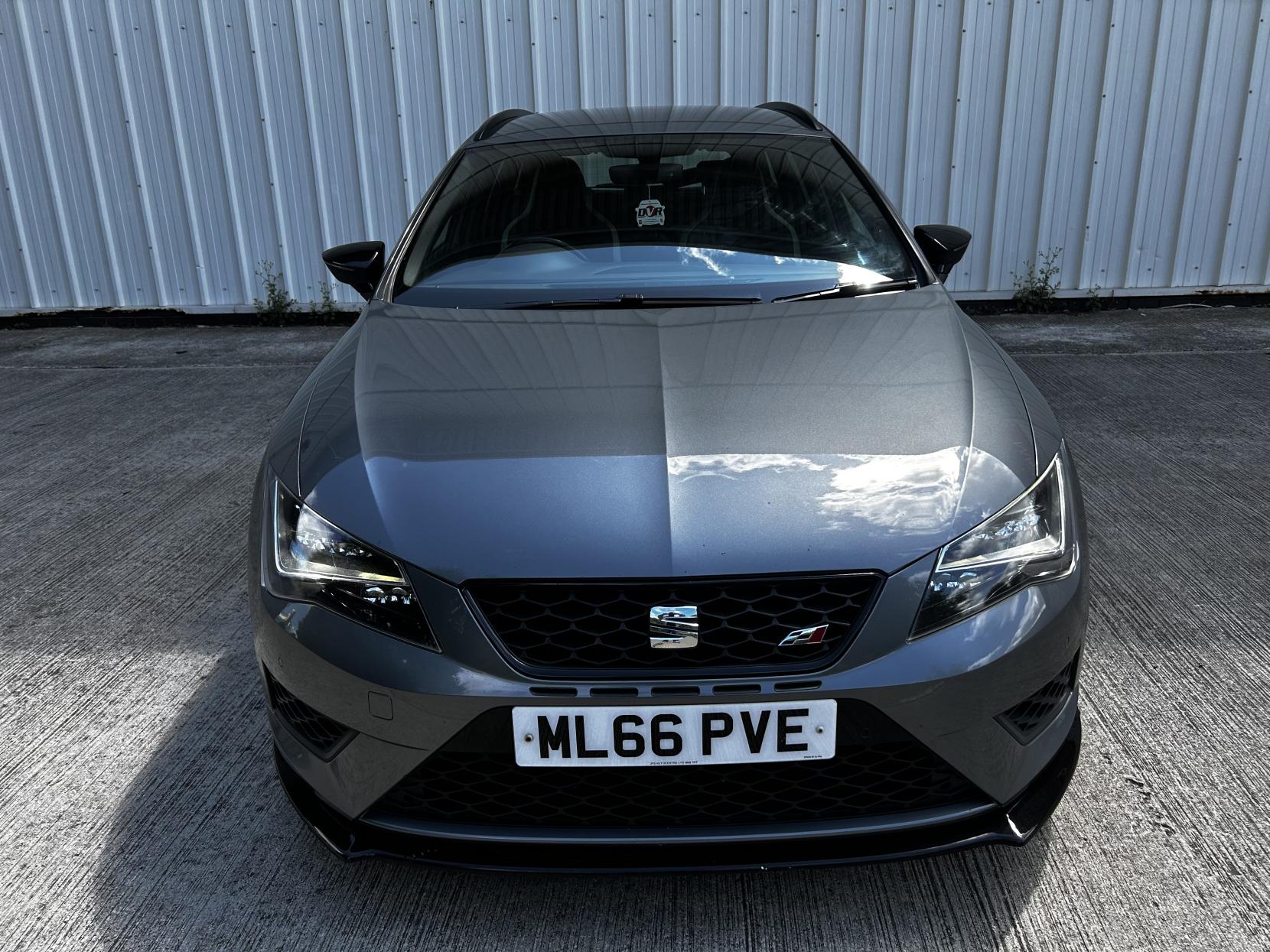 SEAT Leon 2.0 TSI Cupra 290 Black Sport Tourer 5dr Petrol DSG Euro 6 (s/s) (290 ps)