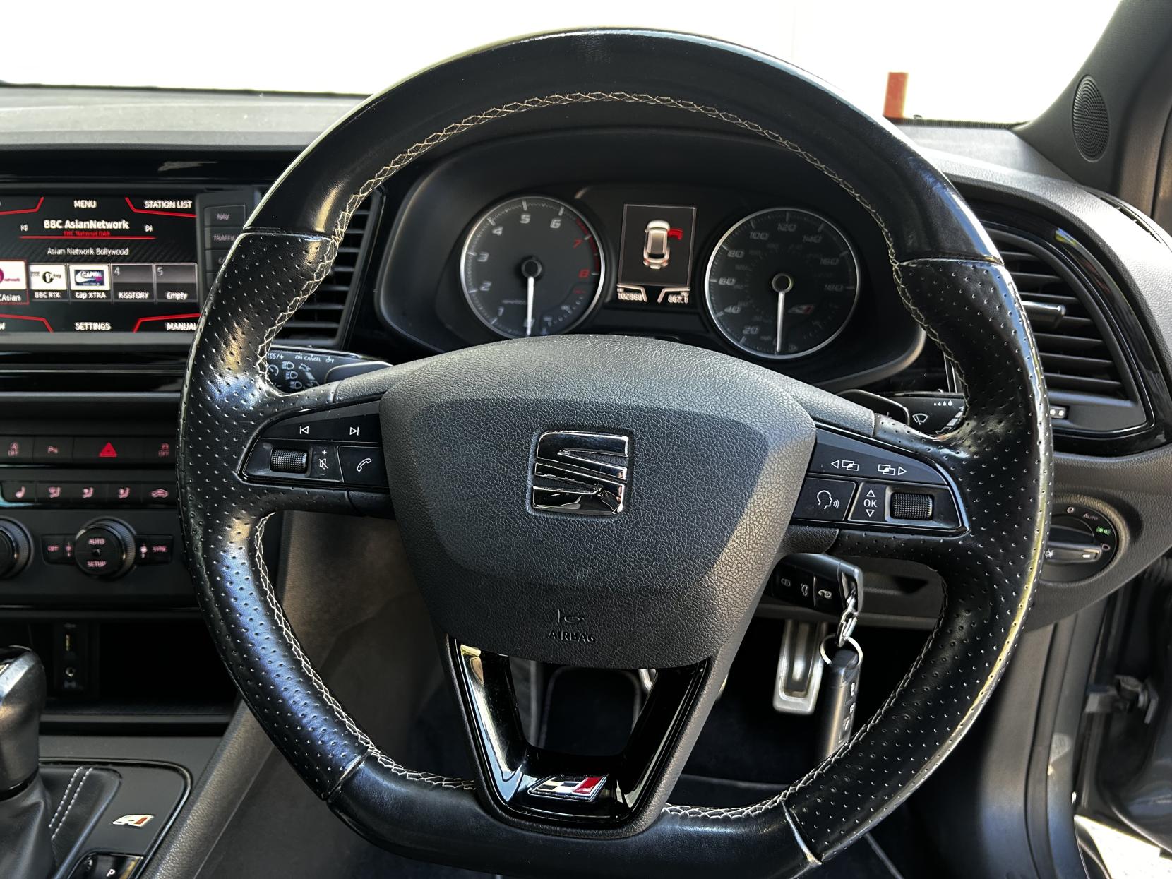 SEAT Leon 2.0 TSI Cupra 290 Black Sport Tourer 5dr Petrol DSG Euro 6 (s/s) (290 ps)