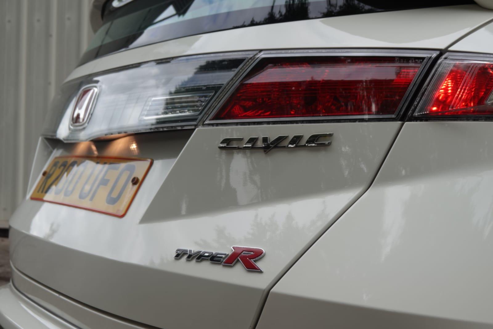 Honda Civic 2.0 i-VTEC Type R Mugen 200 Hatchback 3dr Petrol Manual (215 g/km, 197 bhp)