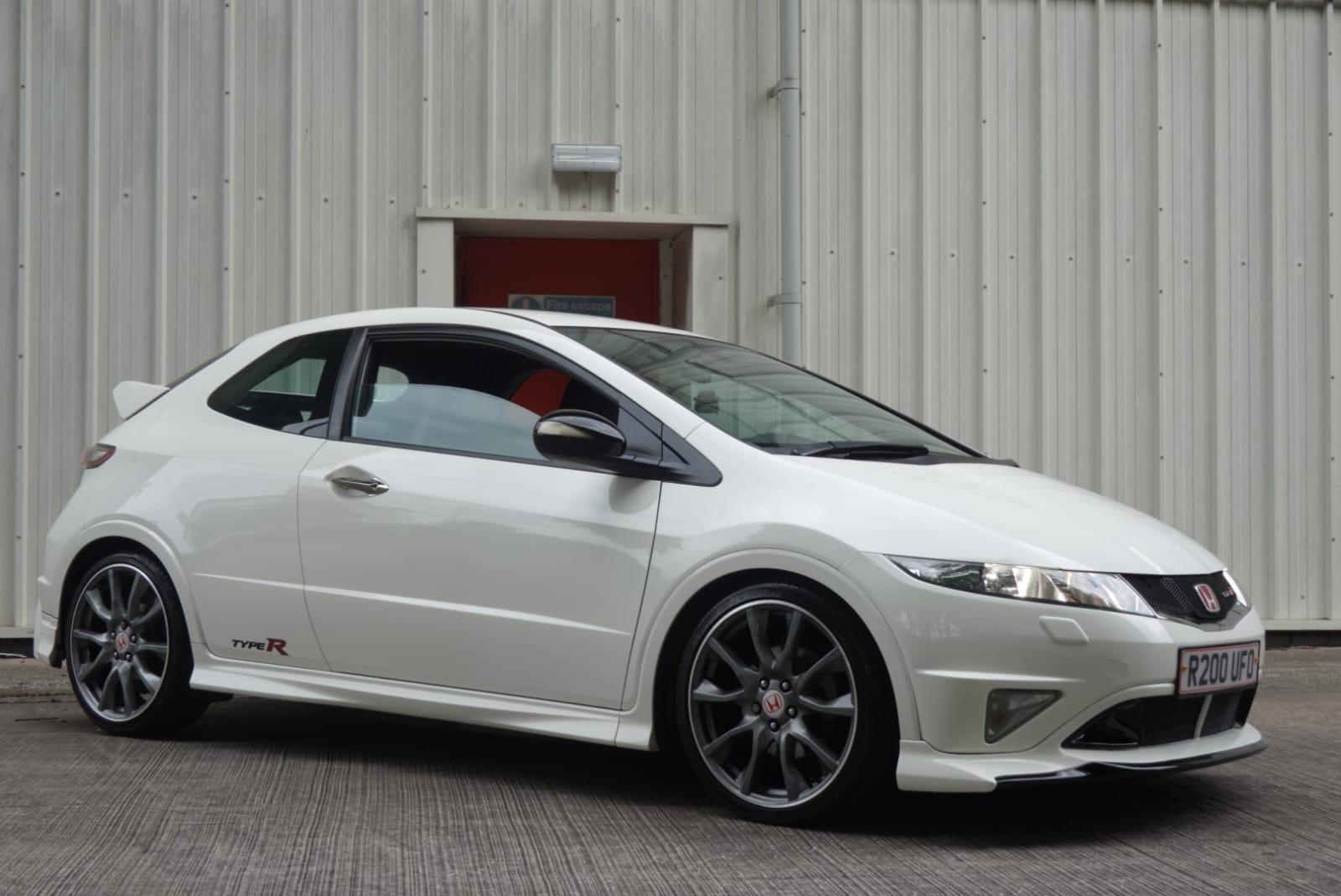 Honda Civic 2.0 i-VTEC Type R Mugen 200 Hatchback 3dr Petrol Manual (215 g/km, 197 bhp)