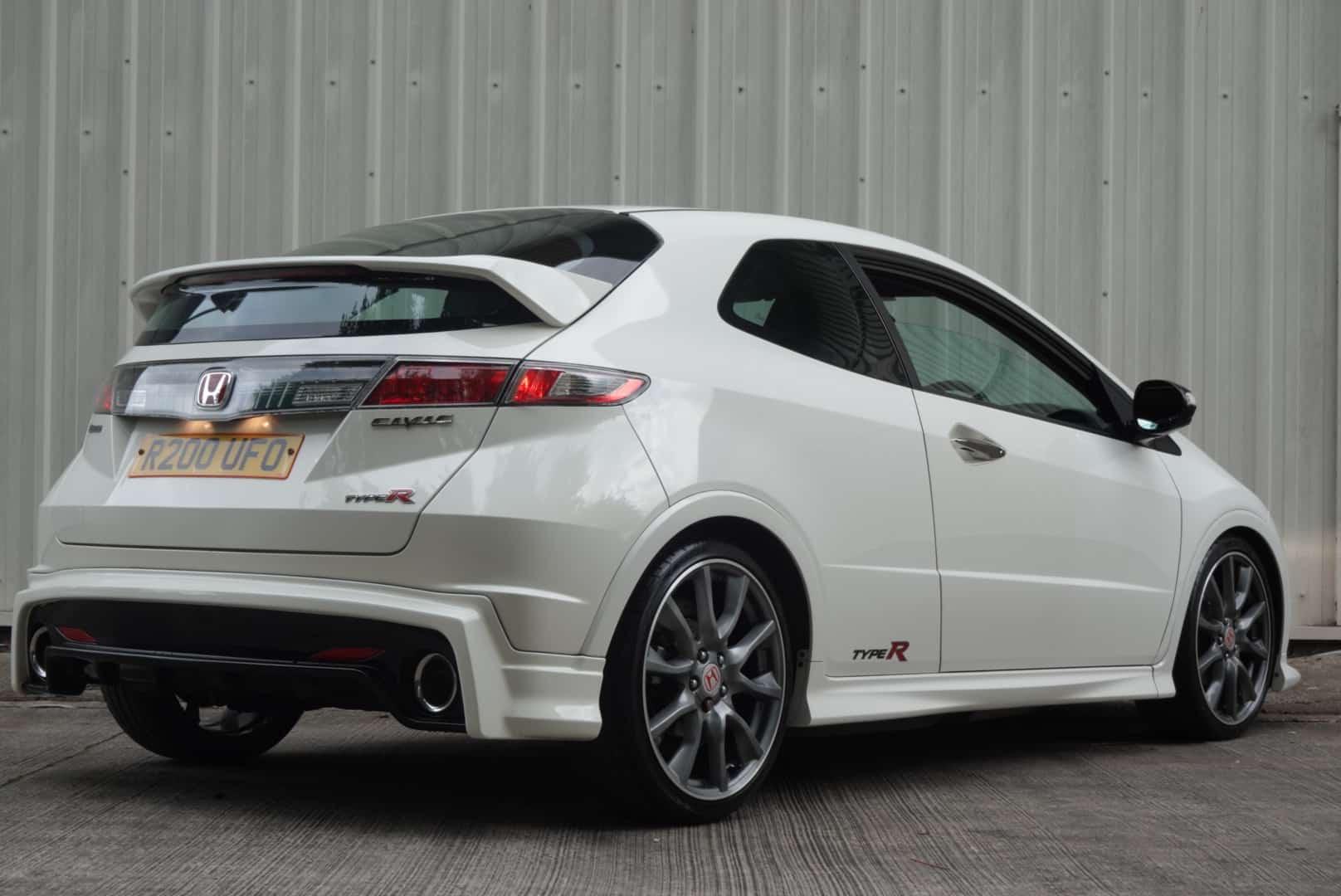 Honda Civic 2.0 i-VTEC Type R Mugen 200 Hatchback 3dr Petrol Manual (215 g/km, 197 bhp)