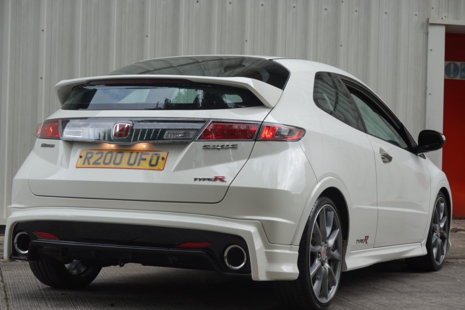 Honda Civic 2.0 i-VTEC Type R Mugen 200 Hatchback 3dr Petrol Manual (215 g/km, 197 bhp)